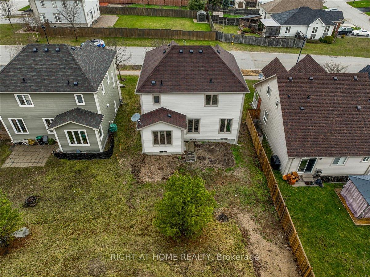 Photo 43 of 72 Christy Drive, Wasaga Beach — HOMEH
