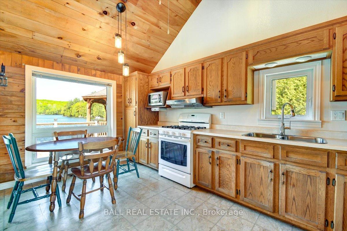 Photo 4 of 391 Pine Drive, Bancroft, Bancroft Ward — HOMEH