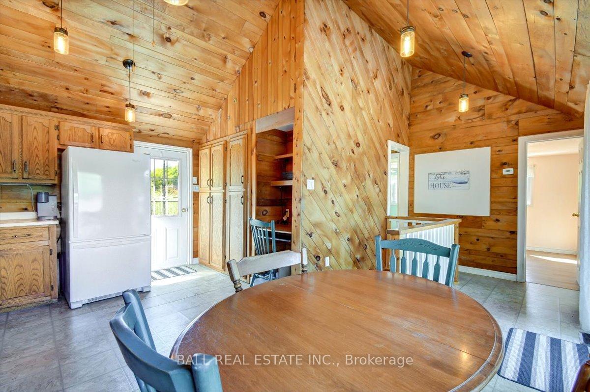 Photo 5 of 391 Pine Drive, Bancroft, Bancroft Ward — HOMEH