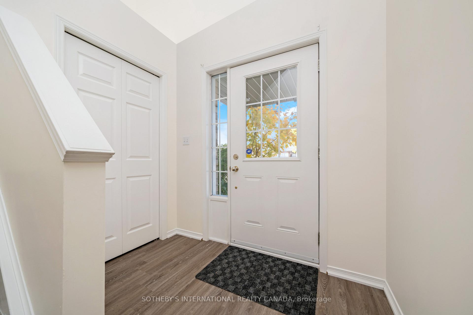 Photo 4 of 571 Wild Iris Avenue, Waterloo, Columbia Forest — HOMEH