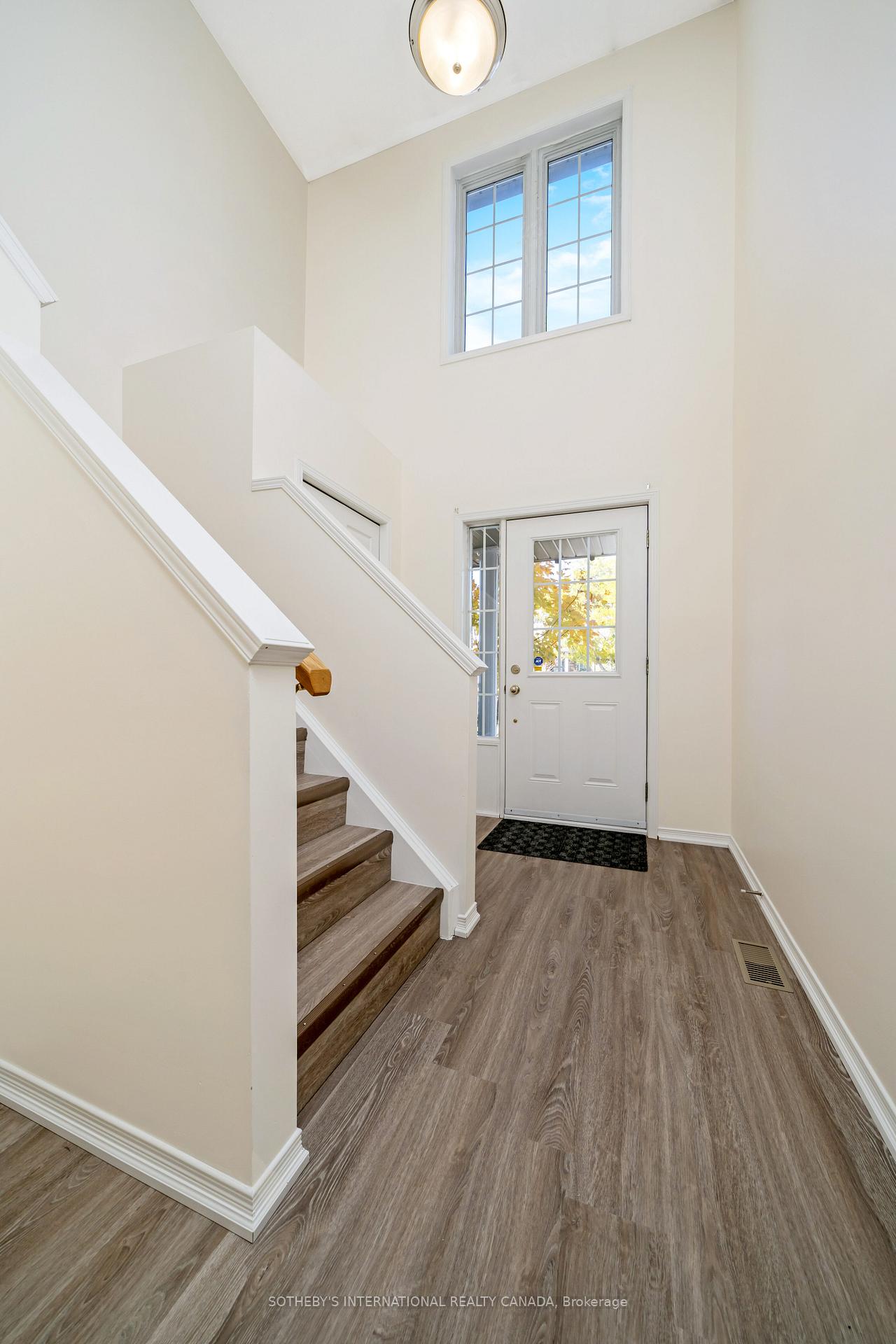 Photo 6 of 571 Wild Iris Avenue, Waterloo, Columbia Forest — HOMEH