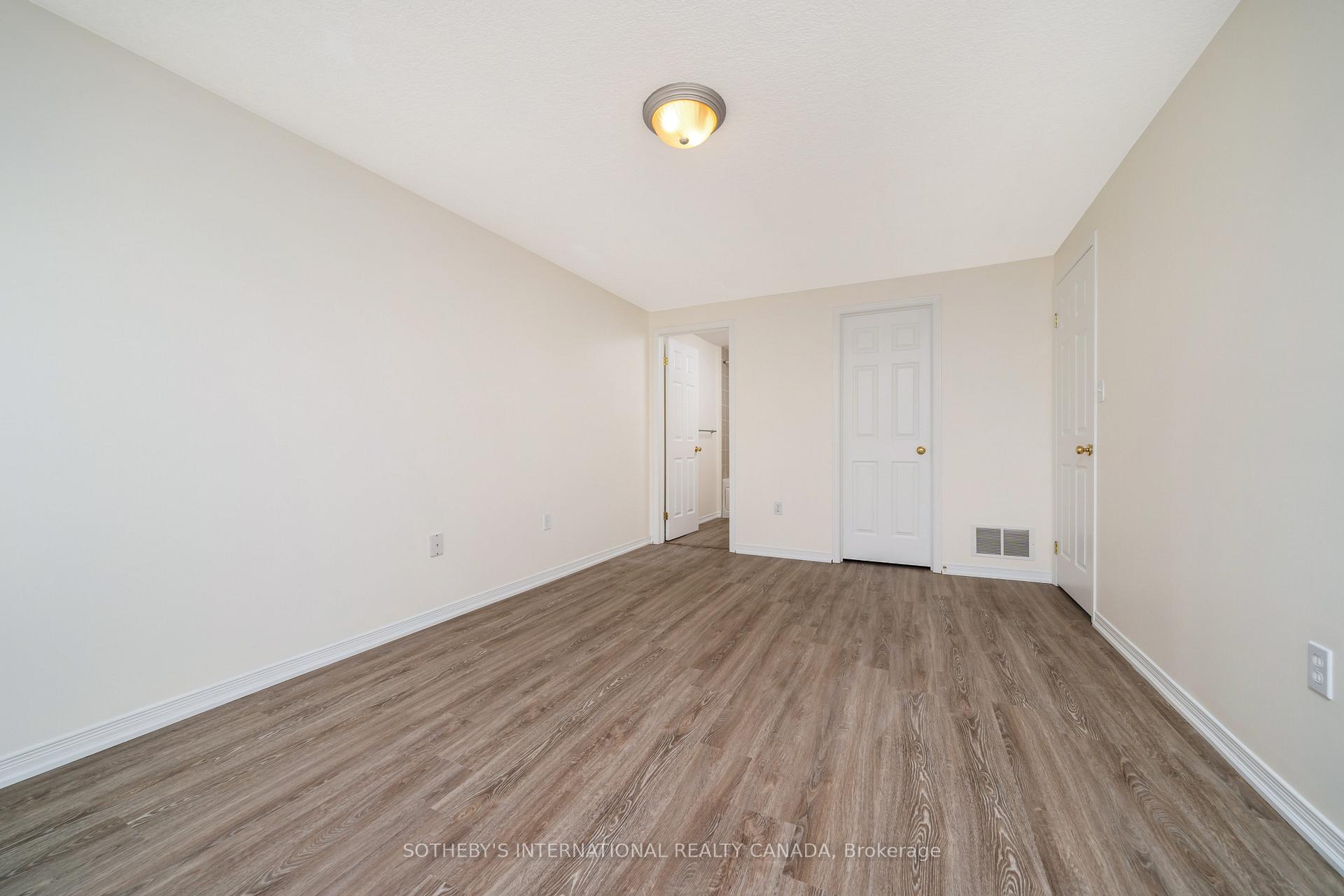 Photo 20 of 571 Wild Iris Avenue, Waterloo, Columbia Forest — HOMEH