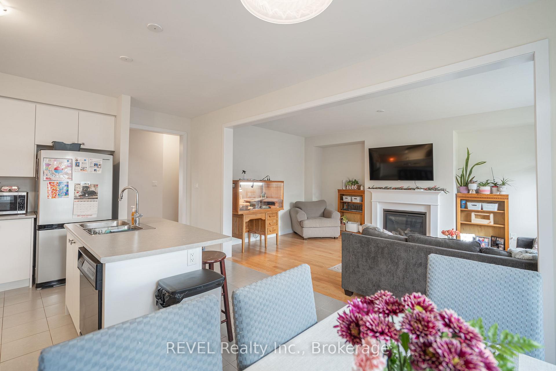 Photo 13 of 145 Stern Drive, Welland, Dain City — HOMEH