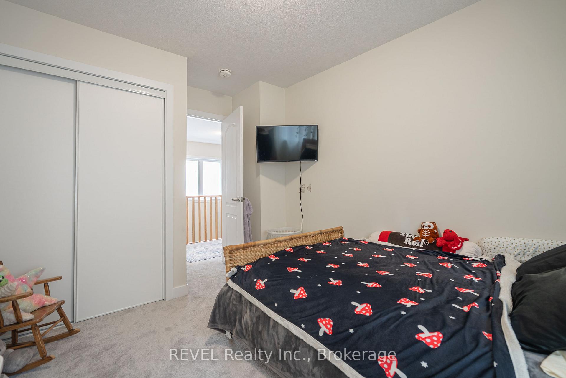 Photo 23 of 145 Stern Drive, Welland, Dain City — HOMEH