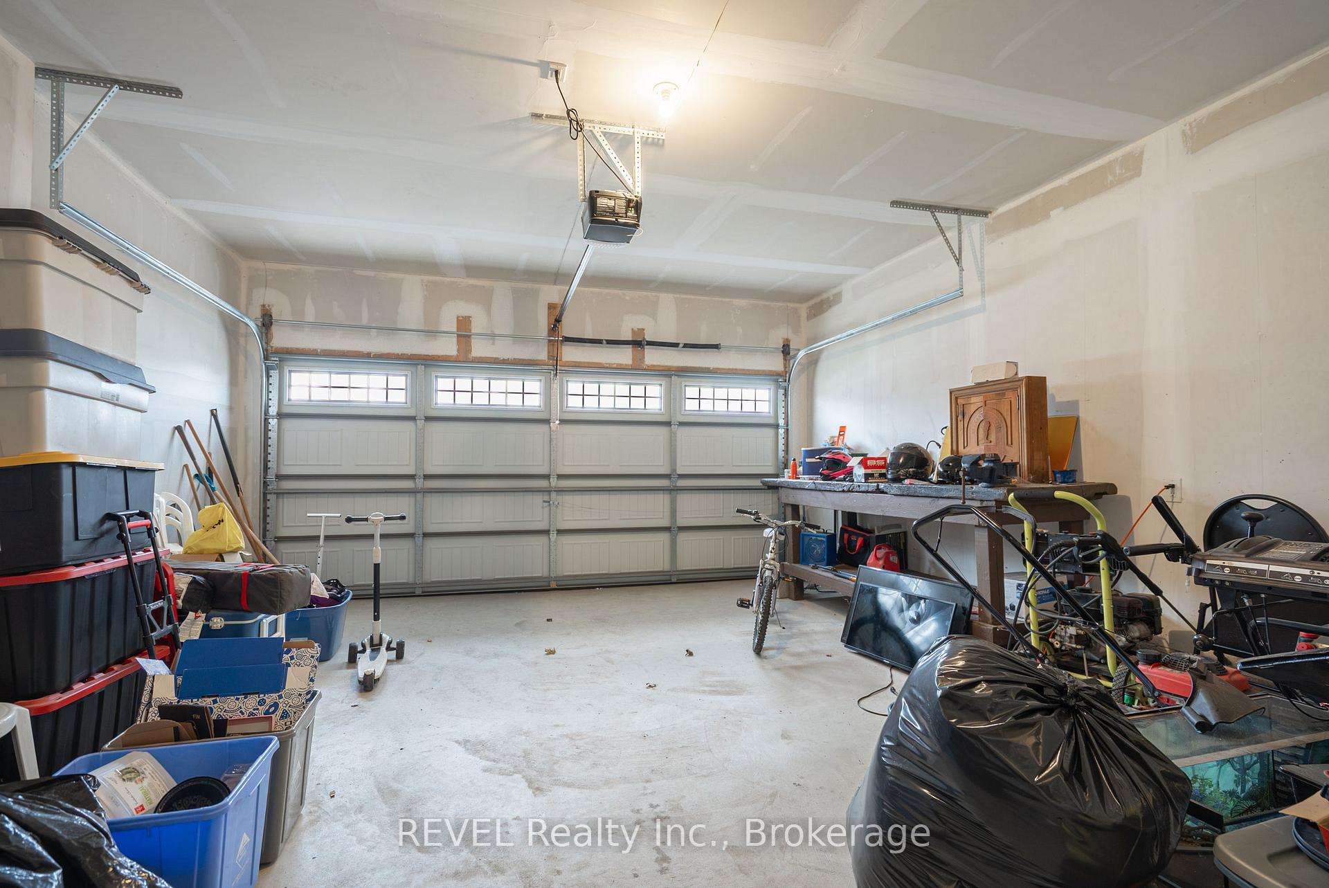 Photo 26 of 145 Stern Drive, Welland, Dain City — HOMEH