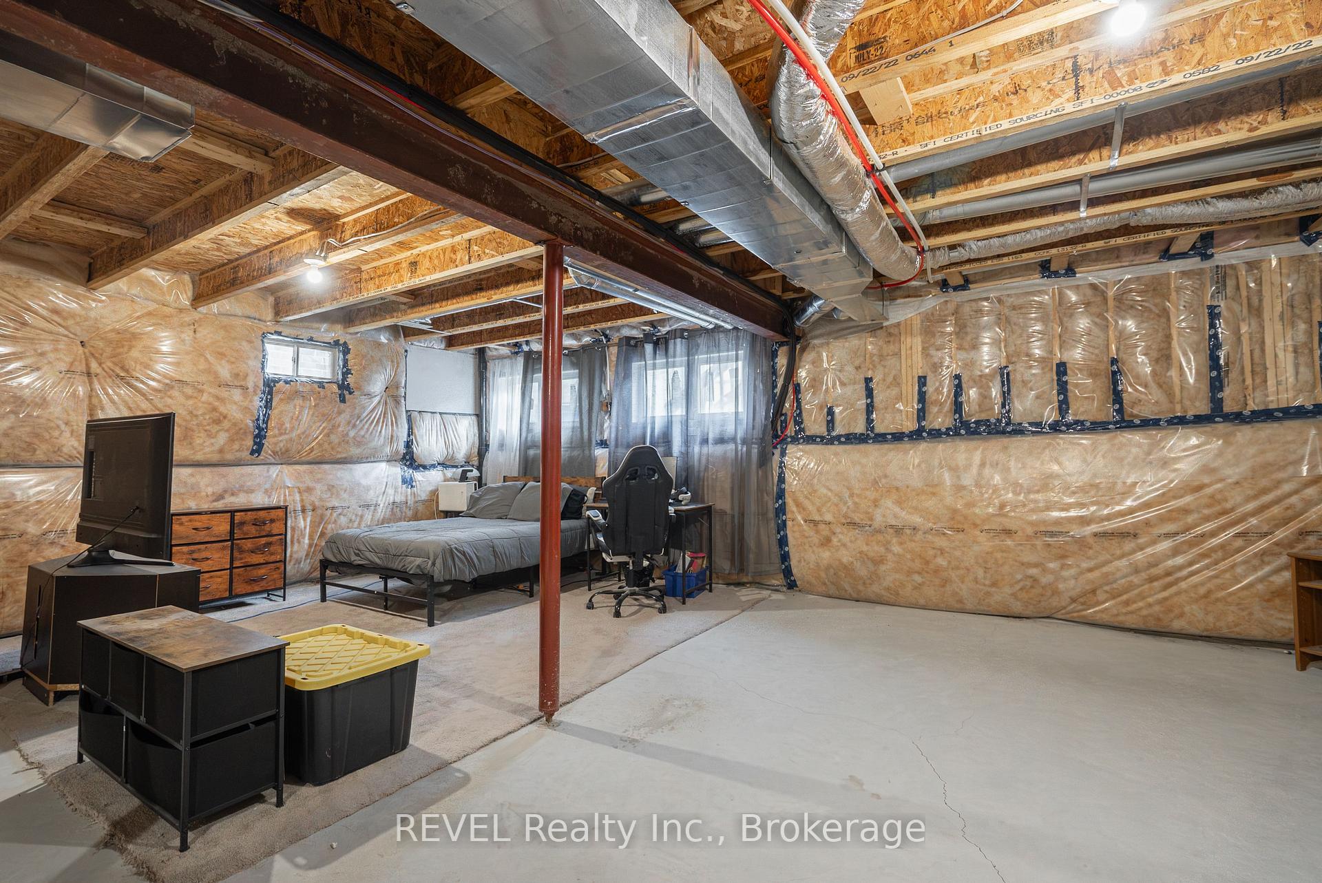 Photo 29 of 145 Stern Drive, Welland, Dain City — HOMEH