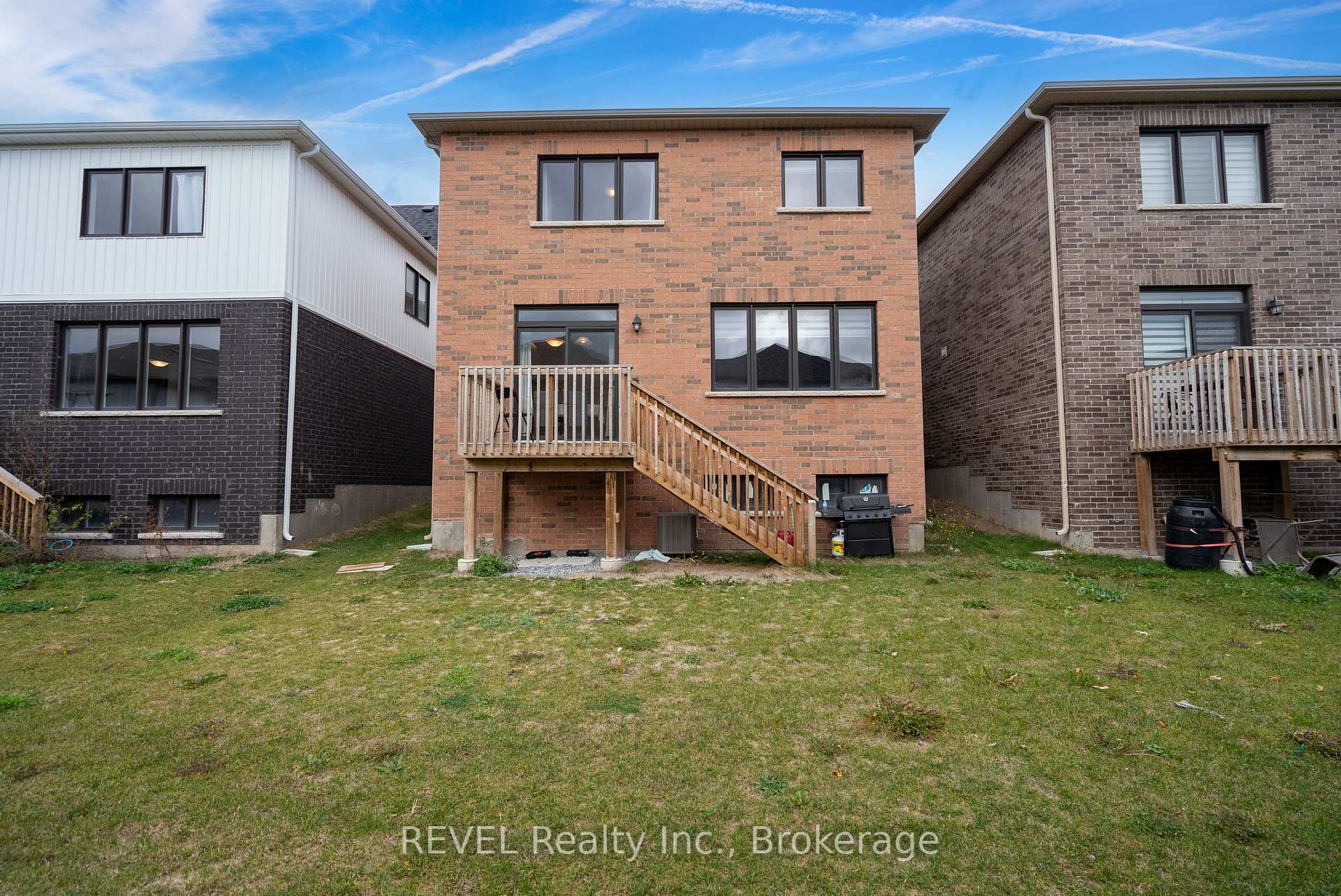 Photo 32 of 145 Stern Drive, Welland, Dain City — HOMEH