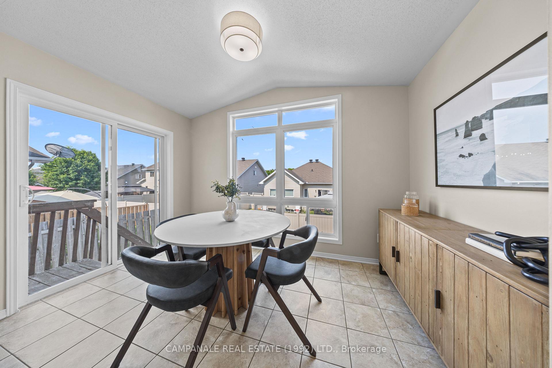 Photo 25 of 98 Wolff Crescent, Arnprior — HOMEH