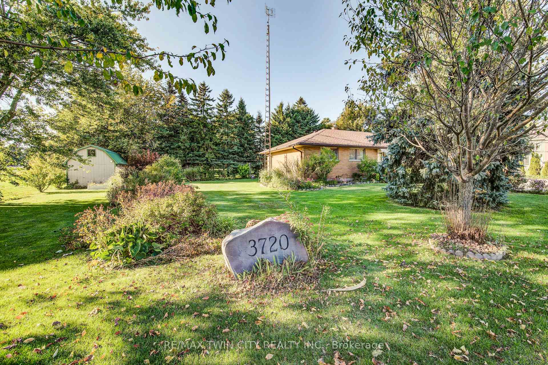 Photo 2 of 3720 Manser Road, Wellesley — HOMEH