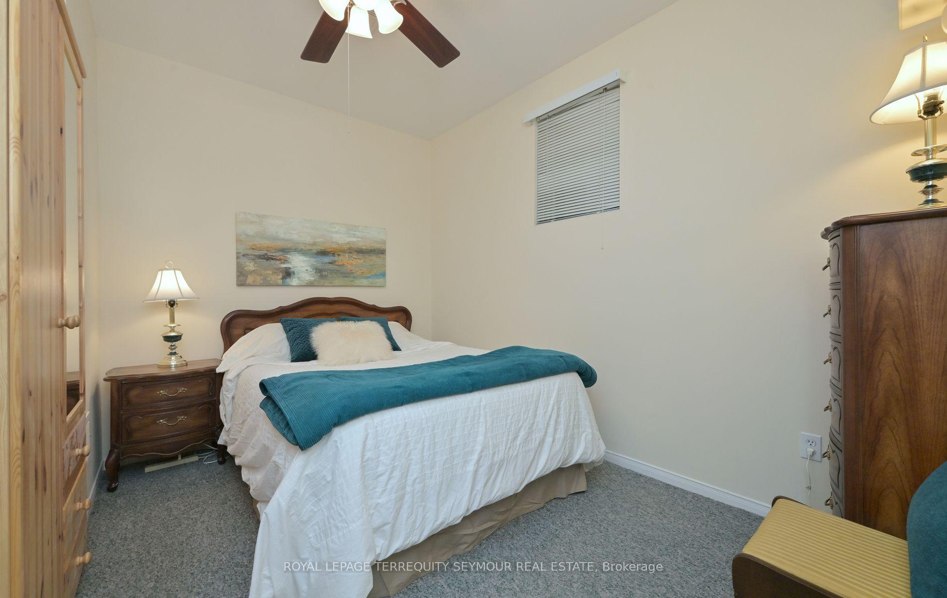 Photo 24 of 190 Wessenger Drive, Barrie, Holly — HOMEH