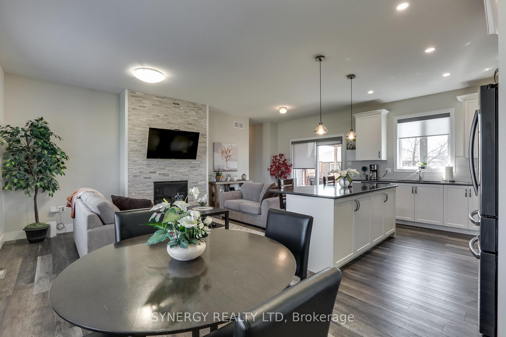 Photo 7 of 534 Scenic Court, Warwick, Watford — HOMEH
