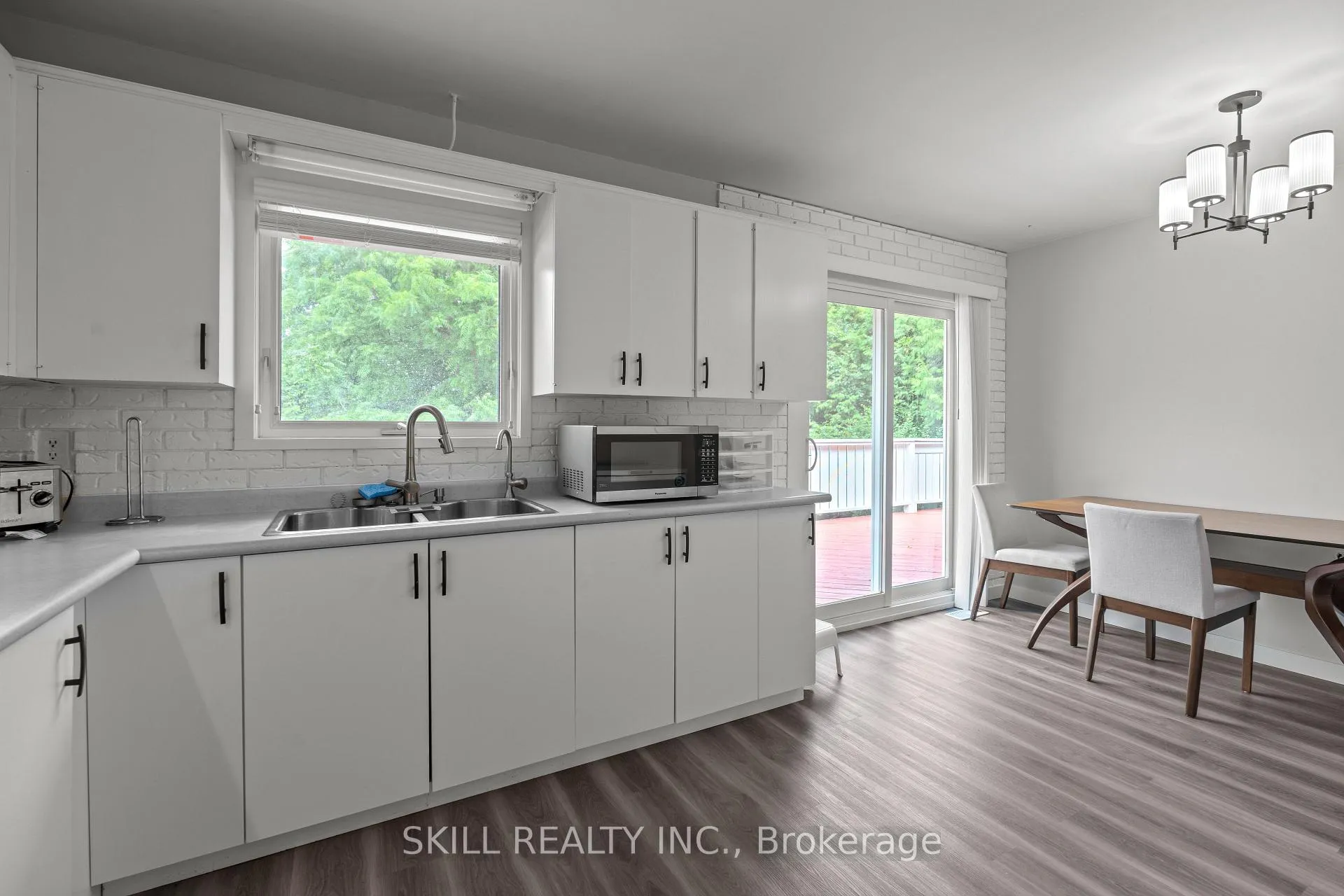 Photo 6 of 138 Chelford Crescent, Waterloo — HOMEH