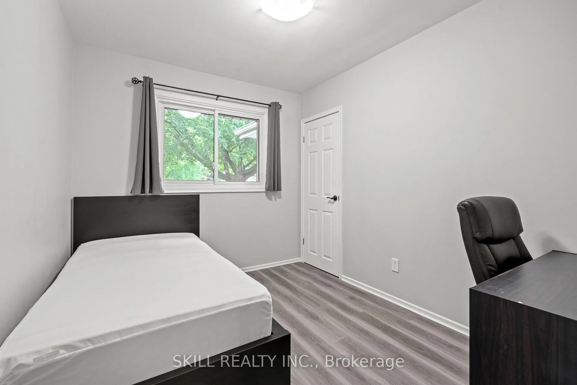 Photo 9 of 138 Chelford Crescent, Waterloo — HOMEH
