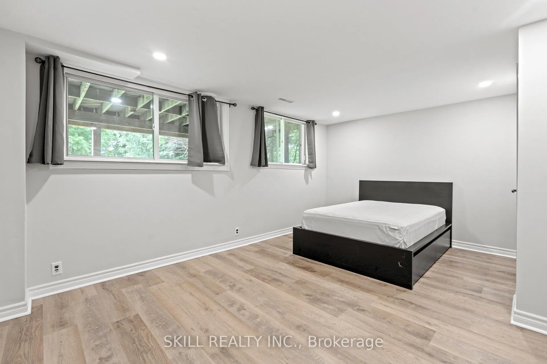 Photo 16 of 138 Chelford Crescent, Waterloo — HOMEH