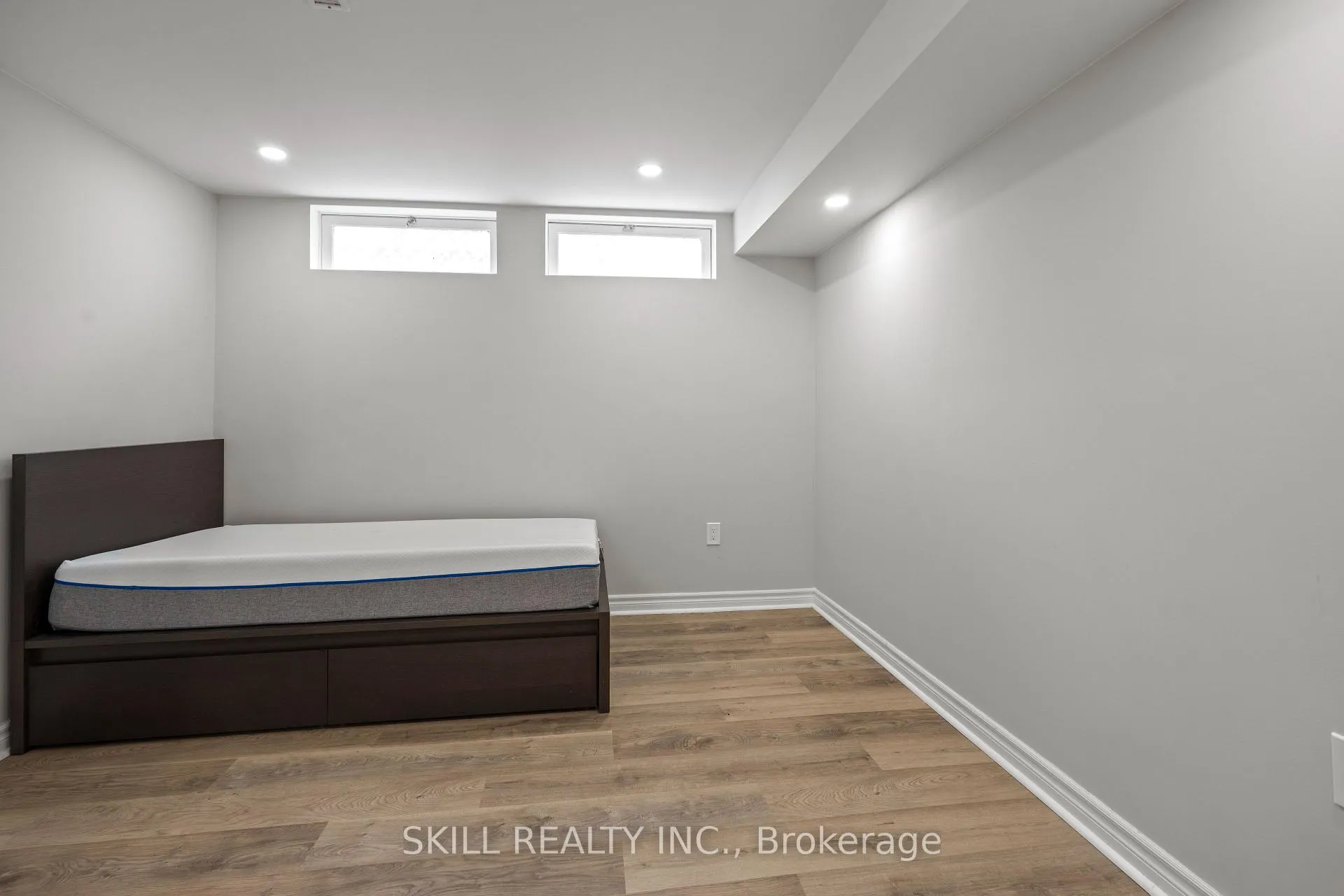 Photo 17 of 138 Chelford Crescent, Waterloo — HOMEH