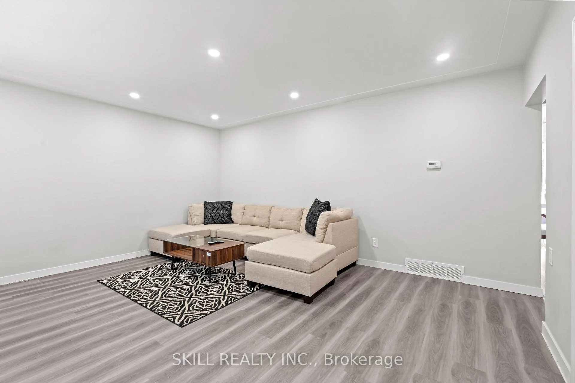 Photo 20 of 138 Chelford Crescent, Waterloo — HOMEH