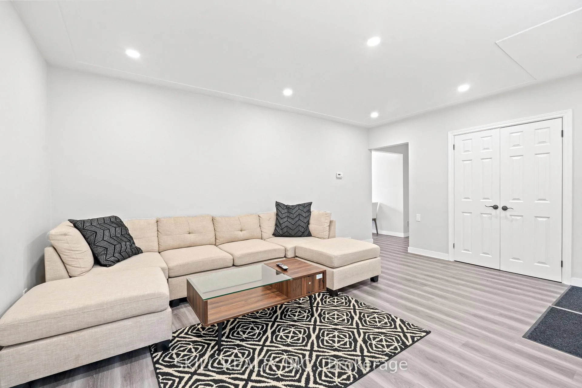 Photo 21 of 138 Chelford Crescent, Waterloo — HOMEH