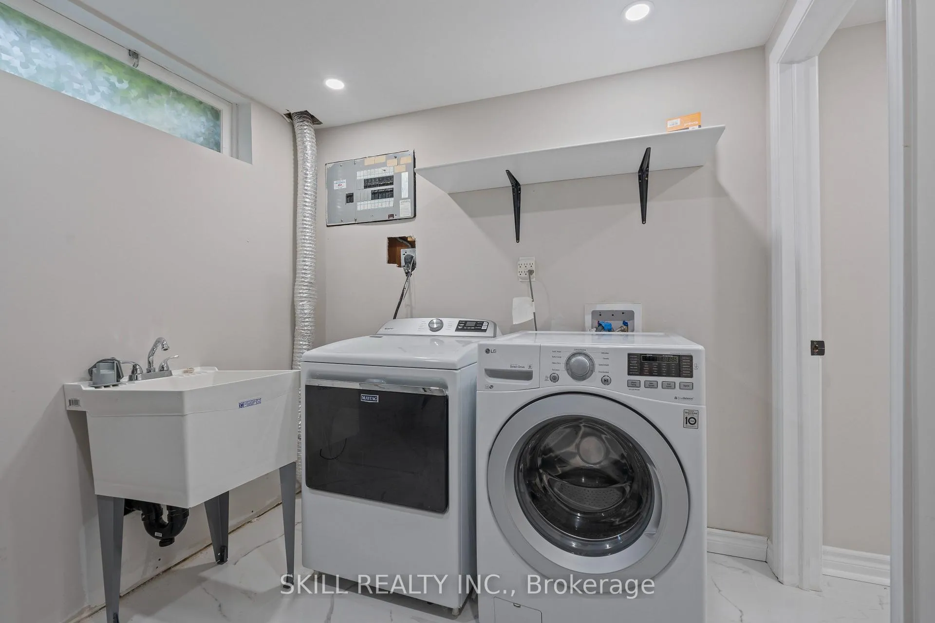 Photo 23 of 138 Chelford Crescent, Waterloo — HOMEH