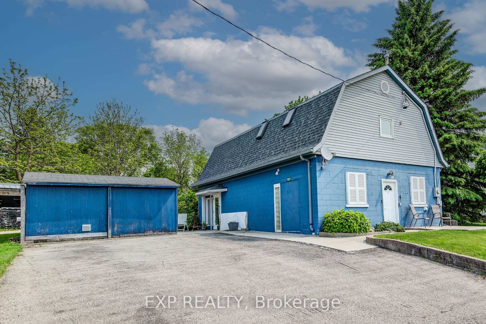 Photo 3 of 1023 Maple Leaf Street, Wellesley — HOMEH