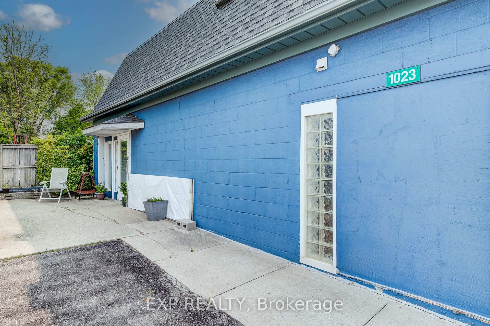 Photo 5 of 1023 Maple Leaf Street, Wellesley — HOMEH