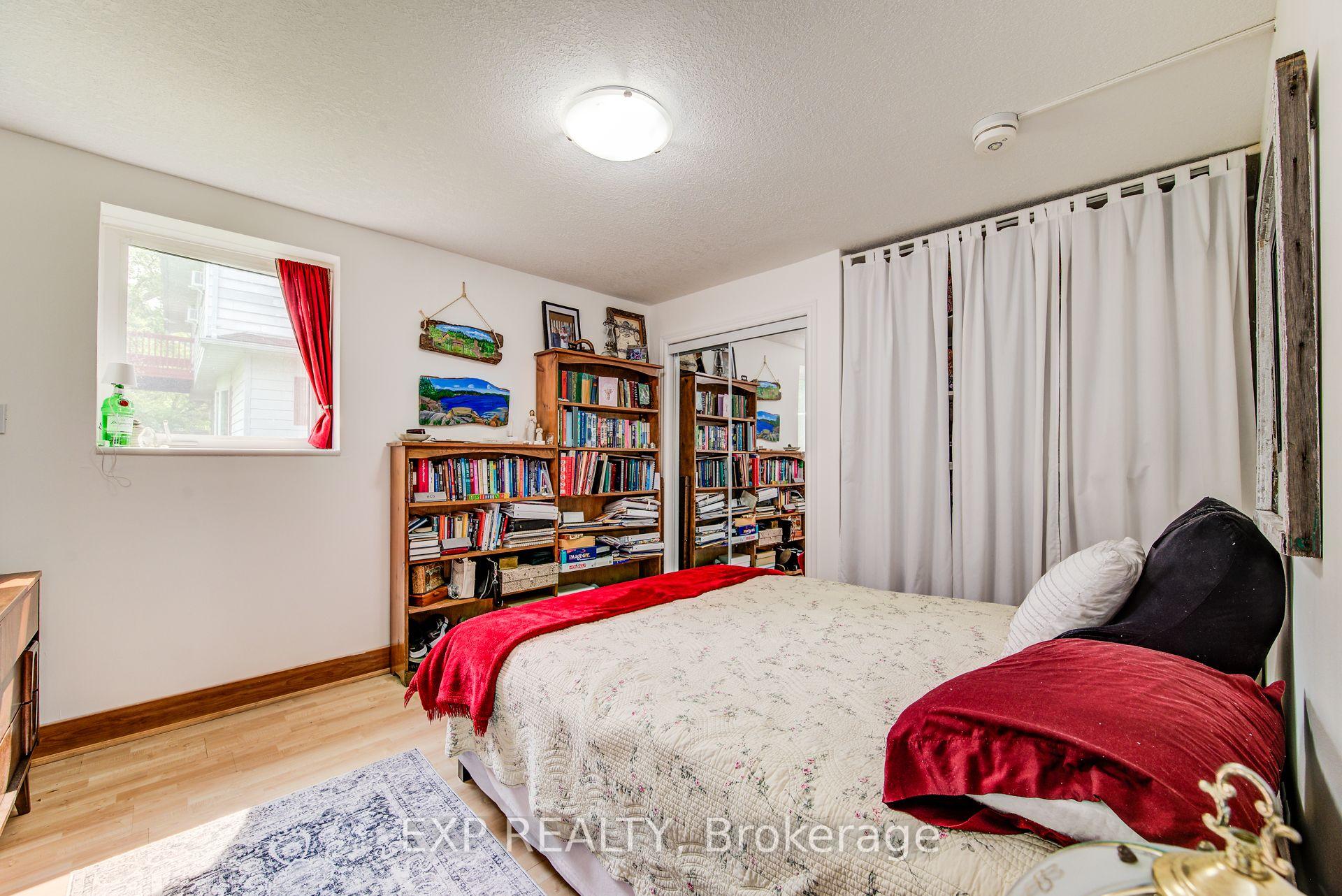 Photo 18 of 1023 Maple Leaf Street, Wellesley — HOMEH