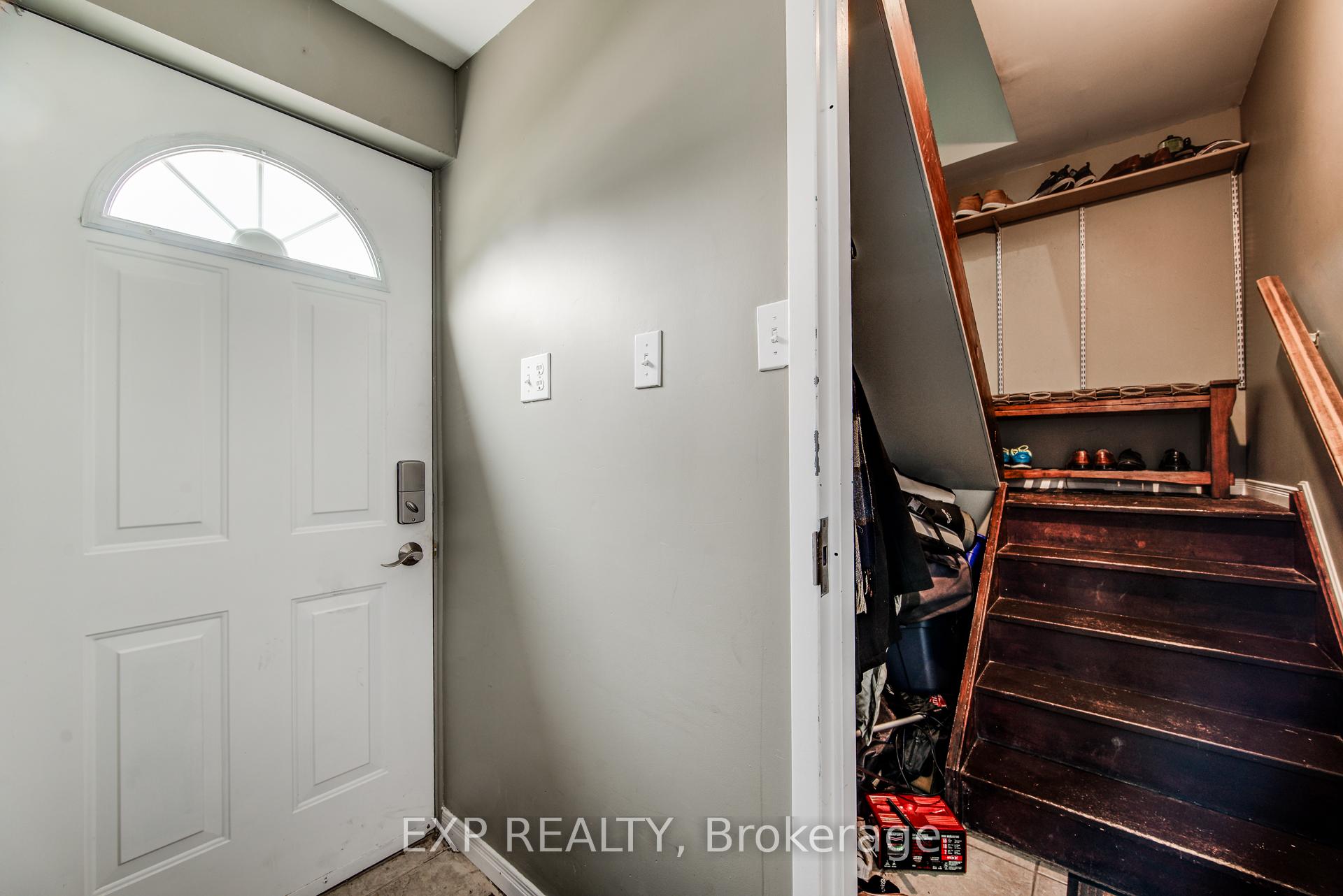 Photo 20 of 1023 Maple Leaf Street, Wellesley — HOMEH