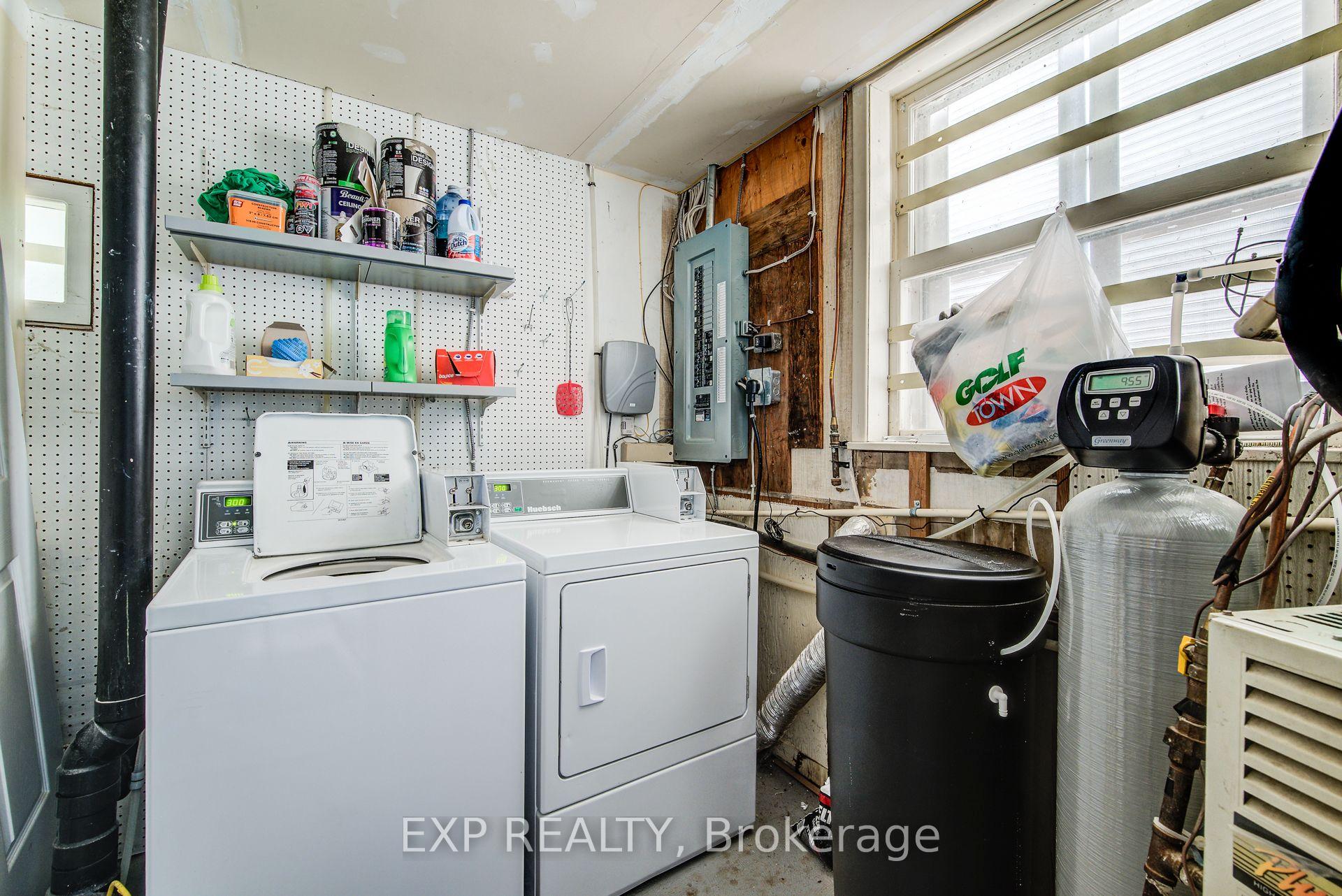 Photo 21 of 1023 Maple Leaf Street, Wellesley — HOMEH