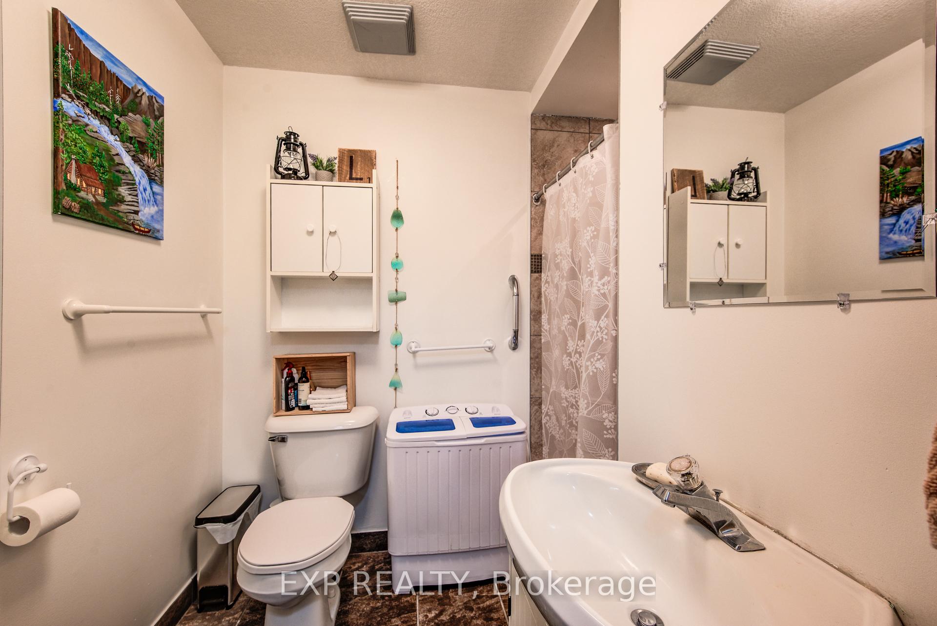 Photo 22 of 1023 Maple Leaf Street, Wellesley — HOMEH