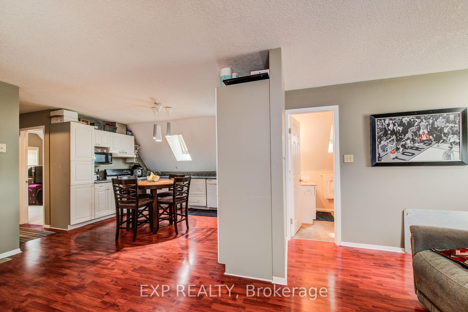 Photo 27 of 1023 Maple Leaf Street, Wellesley — HOMEH