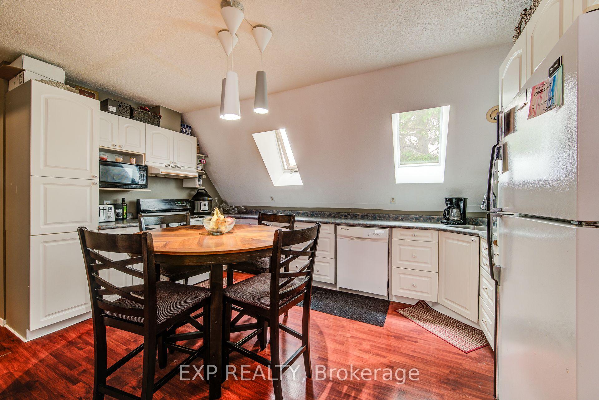 Photo 29 of 1023 Maple Leaf Street, Wellesley — HOMEH