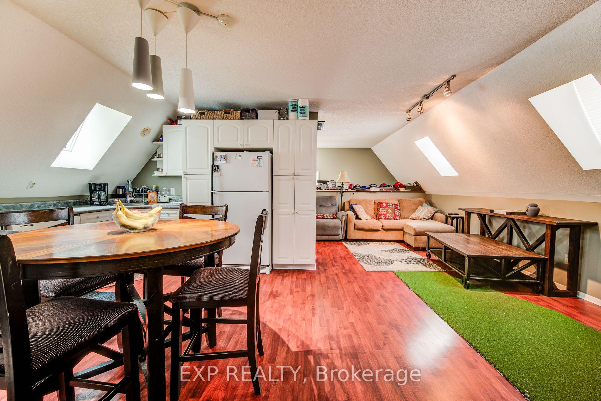 Photo 31 of 1023 Maple Leaf Street, Wellesley — HOMEH
