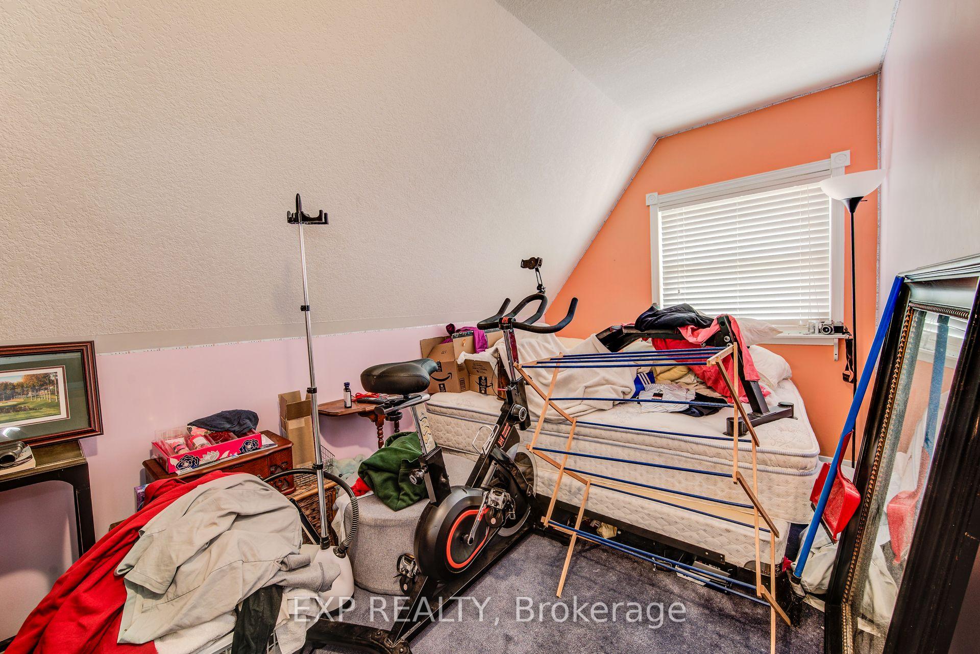 Photo 32 of 1023 Maple Leaf Street, Wellesley — HOMEH