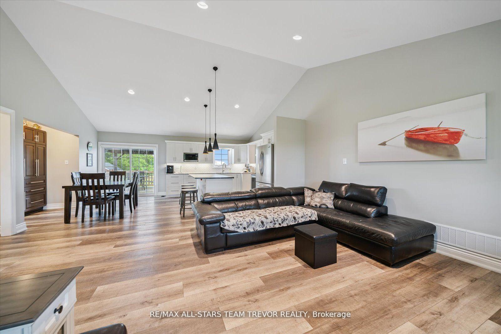 Photo 14 of 14210 Durham Rd 1, Uxbridge, Rural Uxbridge — HOMEH