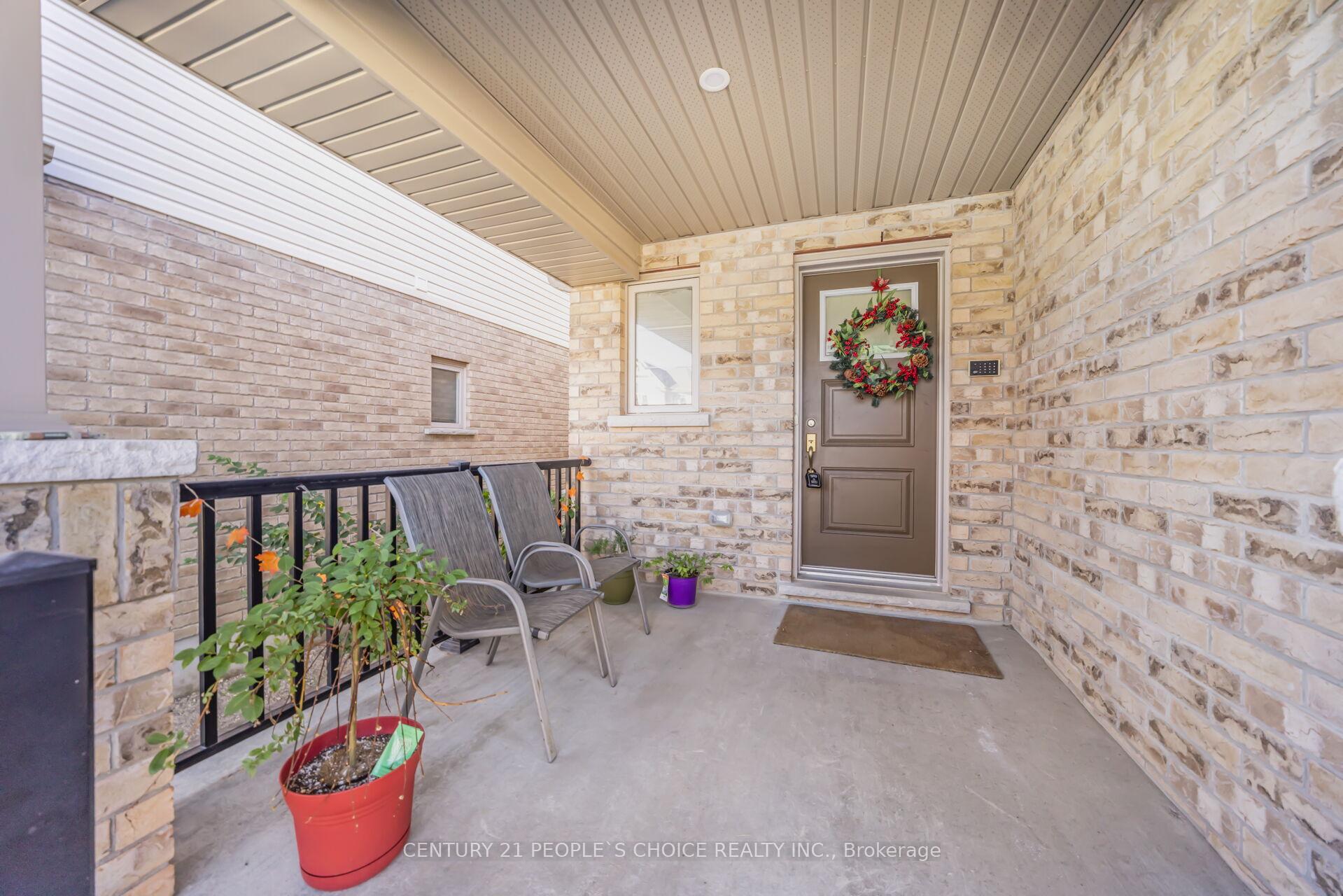 Photo 3 of 131 Steeplechase Way, Waterloo, University Downs — HOMEH