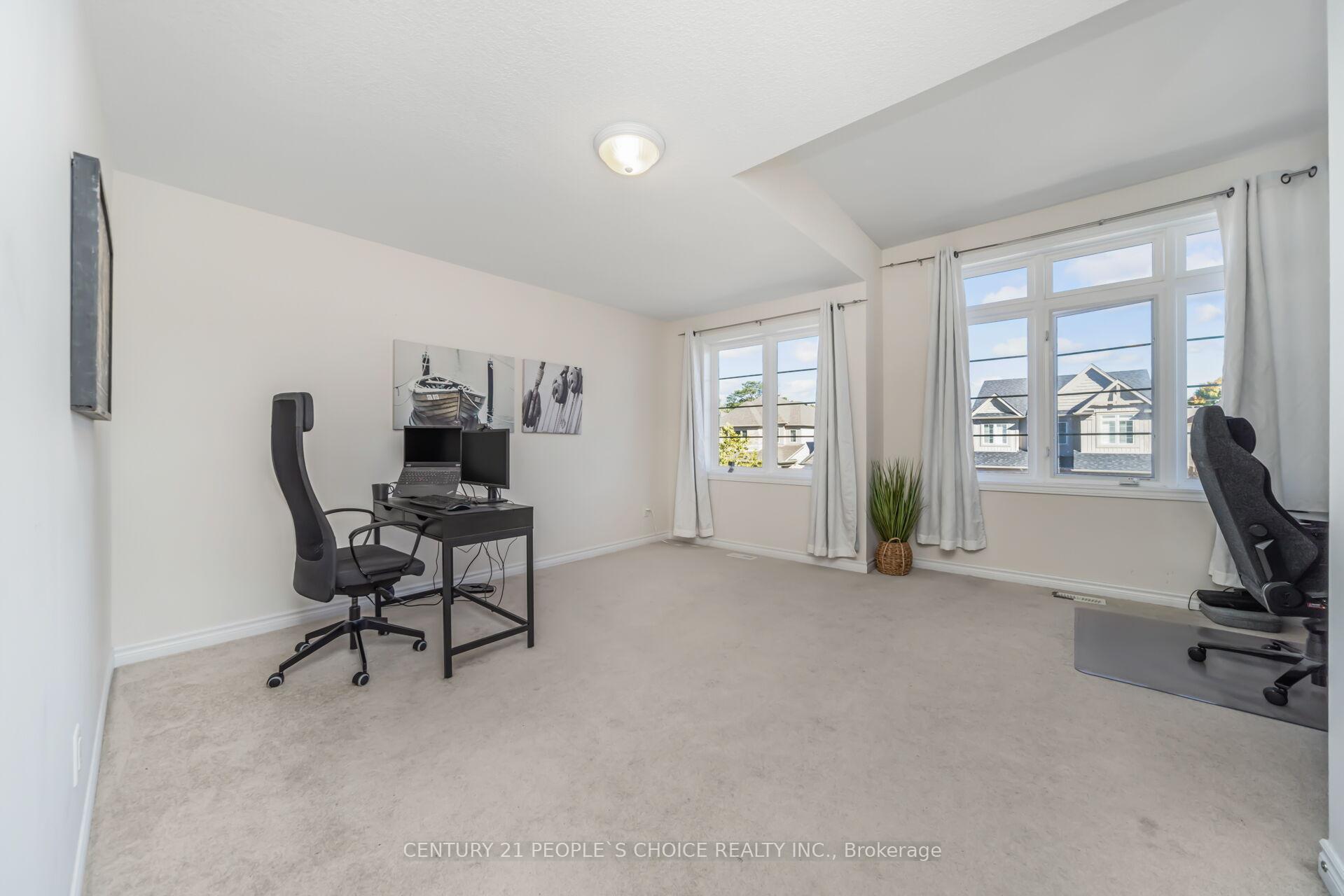 Photo 9 of 131 Steeplechase Way, Waterloo, University Downs — HOMEH