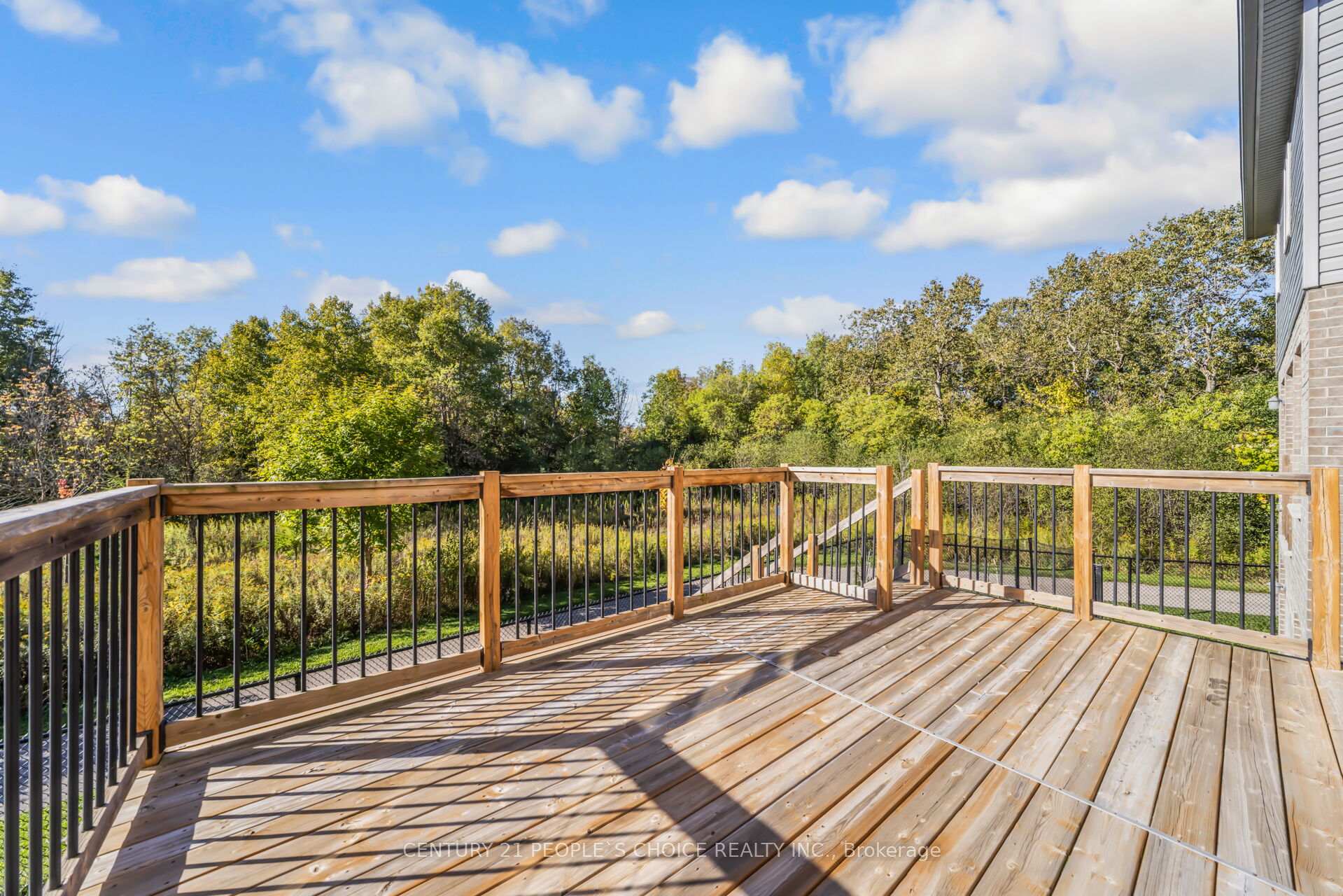 Photo 14 of 131 Steeplechase Way, Waterloo, University Downs — HOMEH