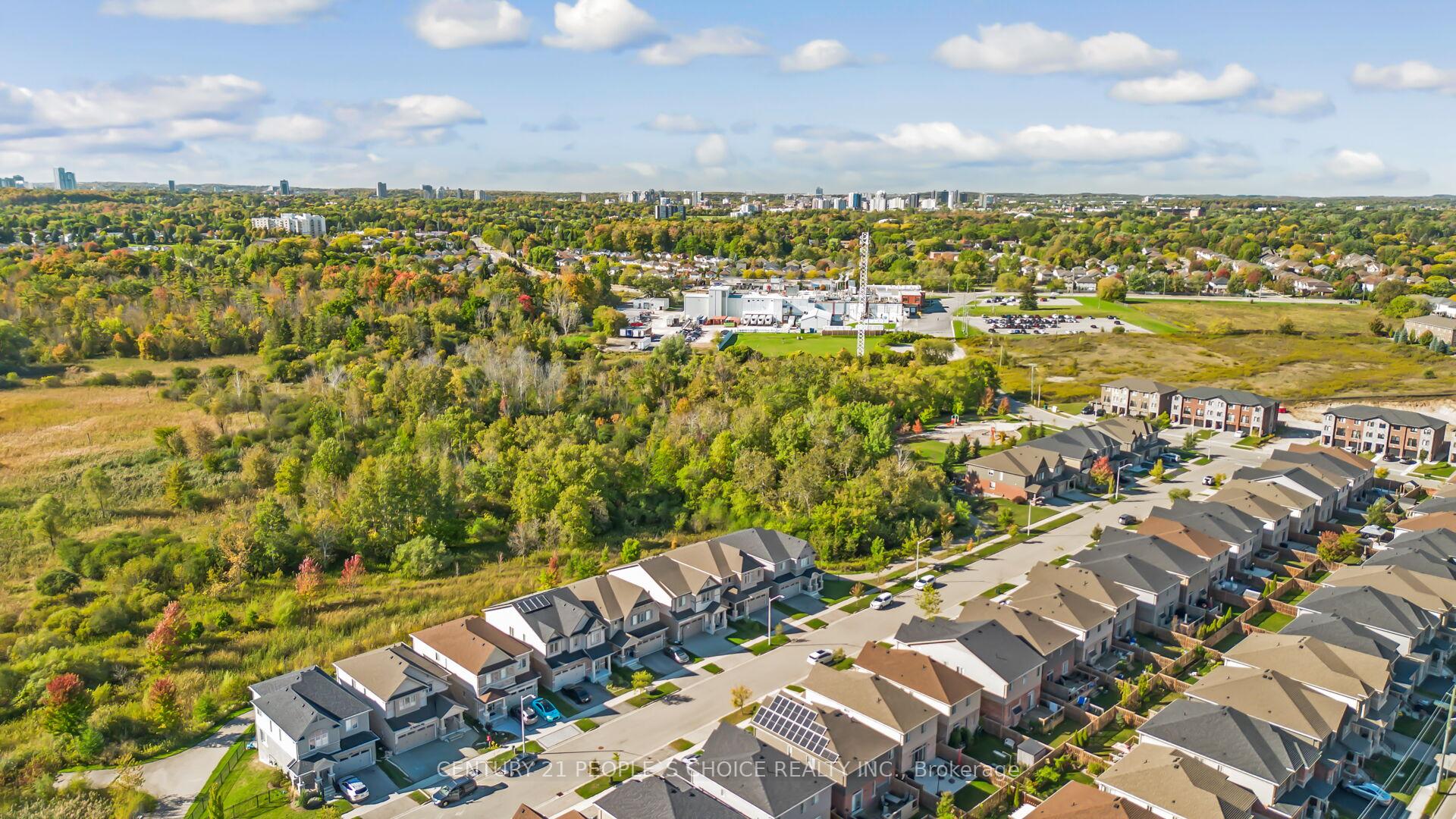 Photo 16 of 131 Steeplechase Way, Waterloo, University Downs — HOMEH