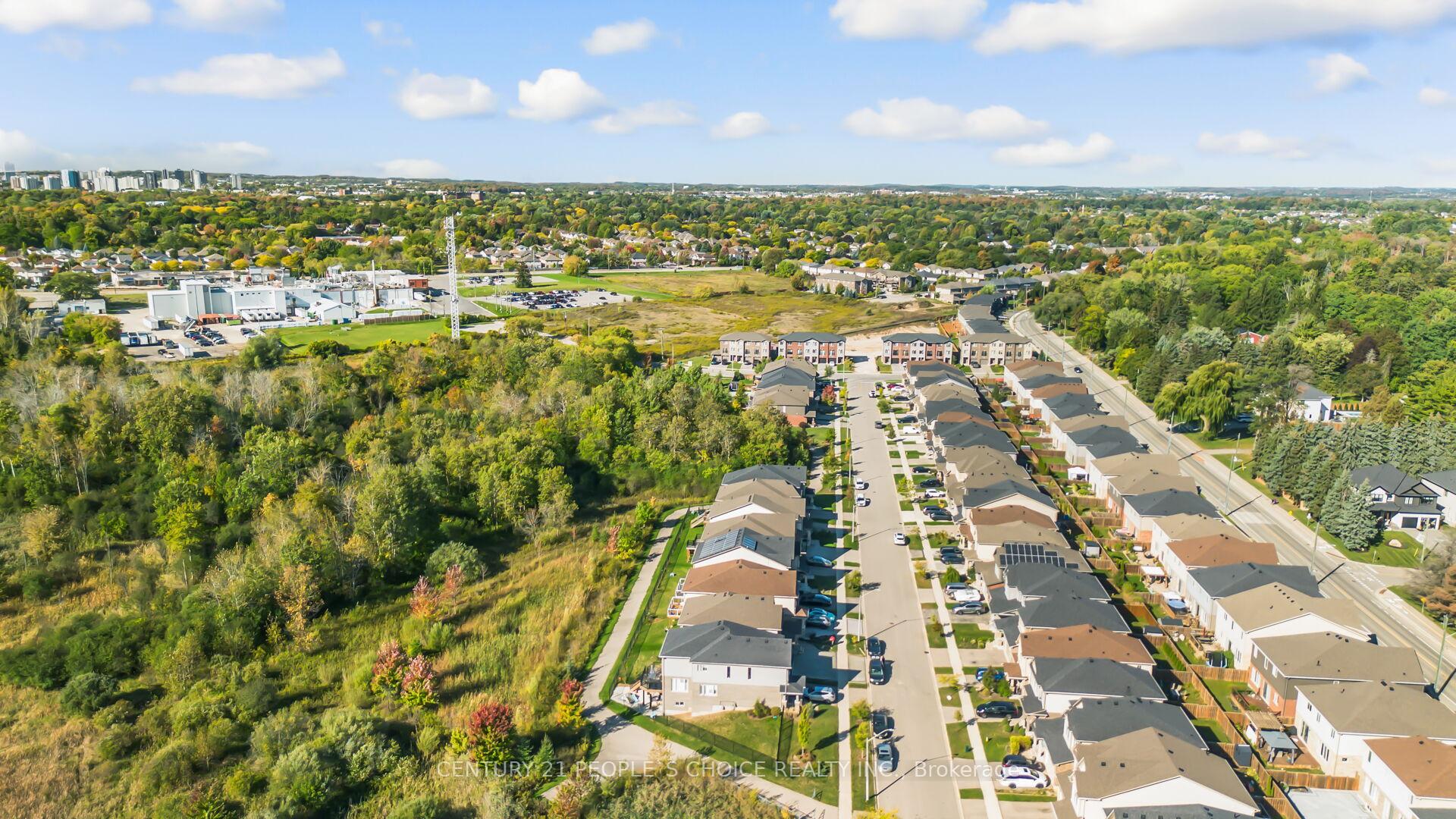 Photo 17 of 131 Steeplechase Way, Waterloo, University Downs — HOMEH