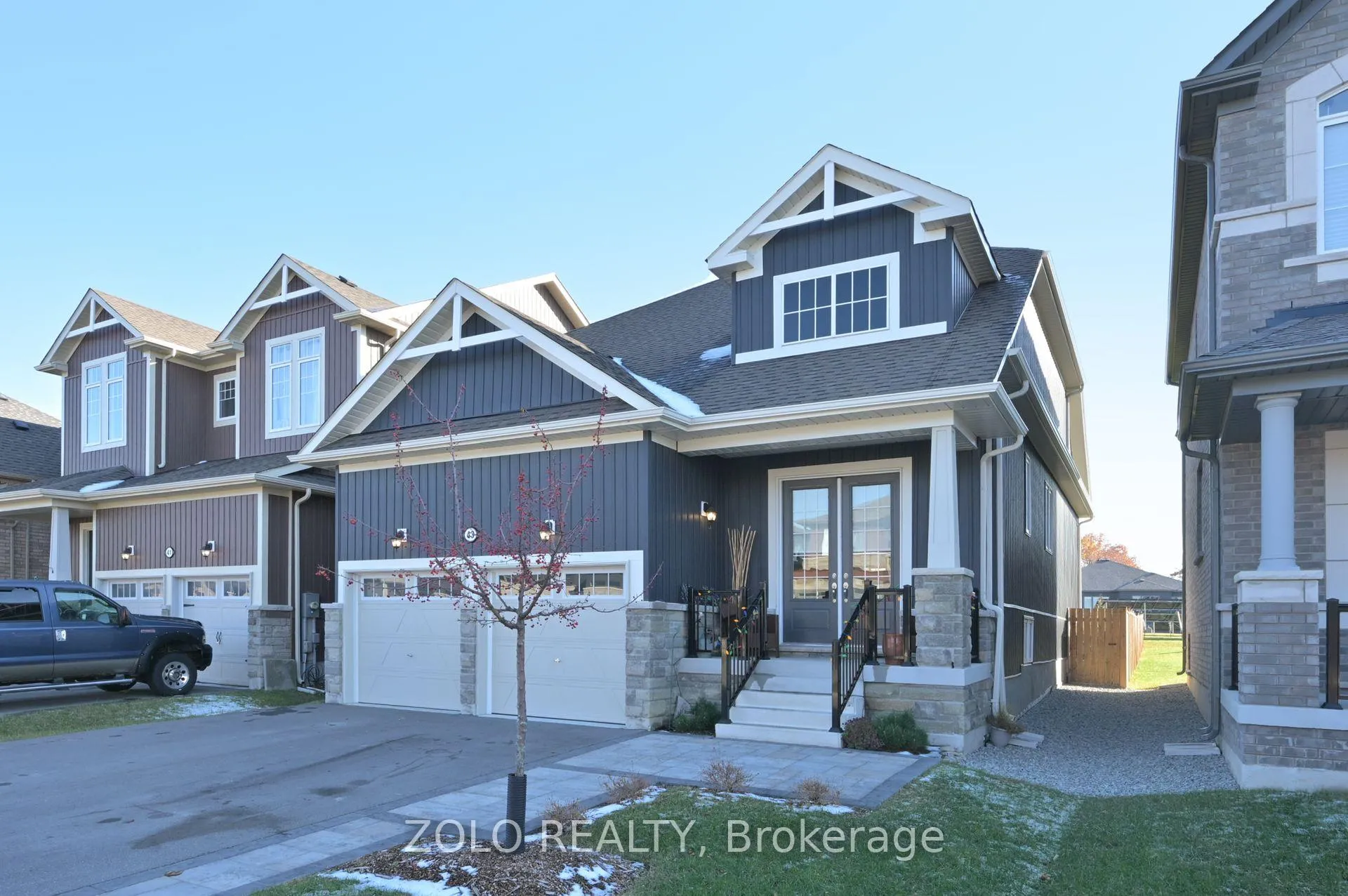 Photo 2 of 43 Simona Avenue, Wasaga Beach — HOMEH