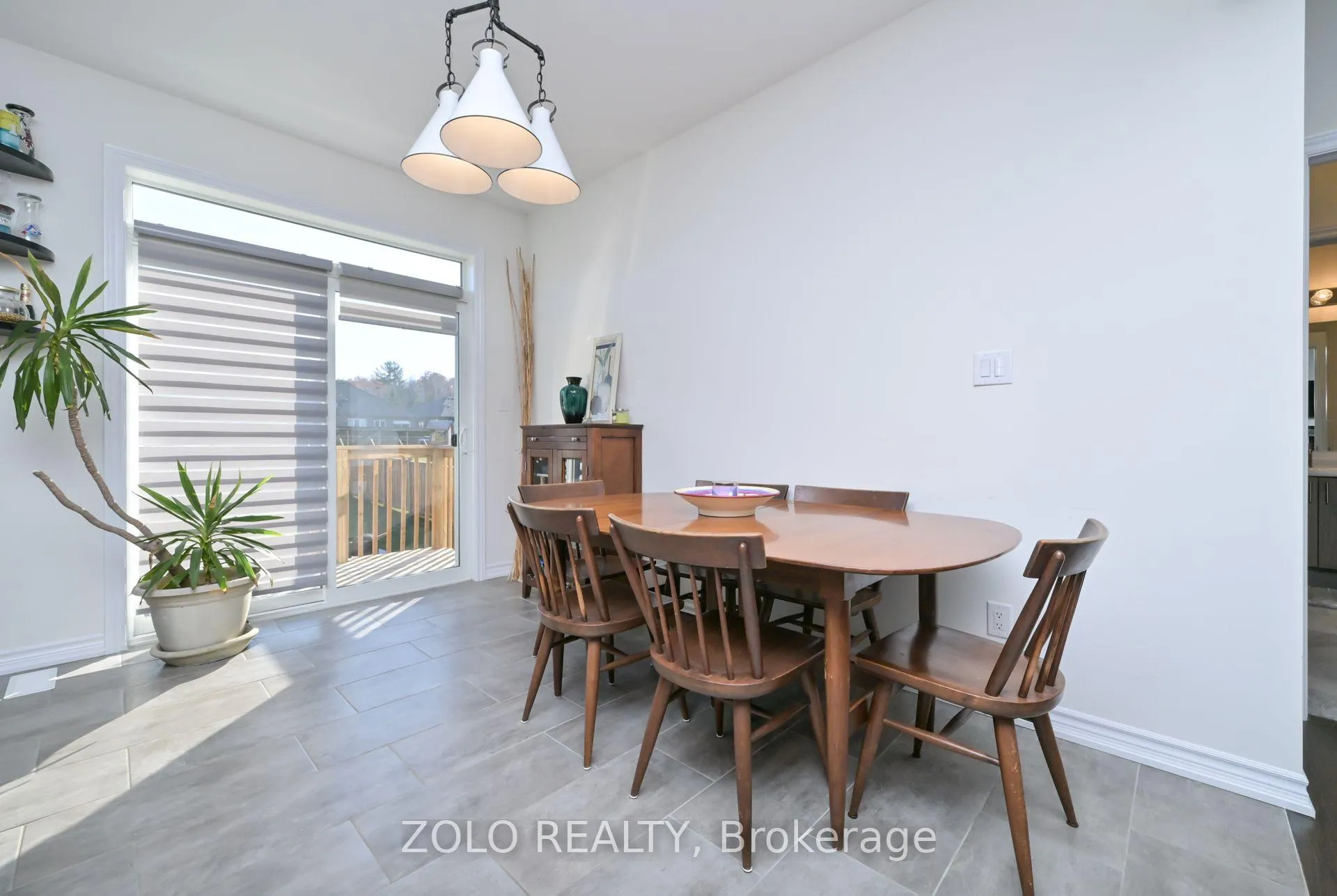Photo 8 of 43 Simona Avenue, Wasaga Beach — HOMEH