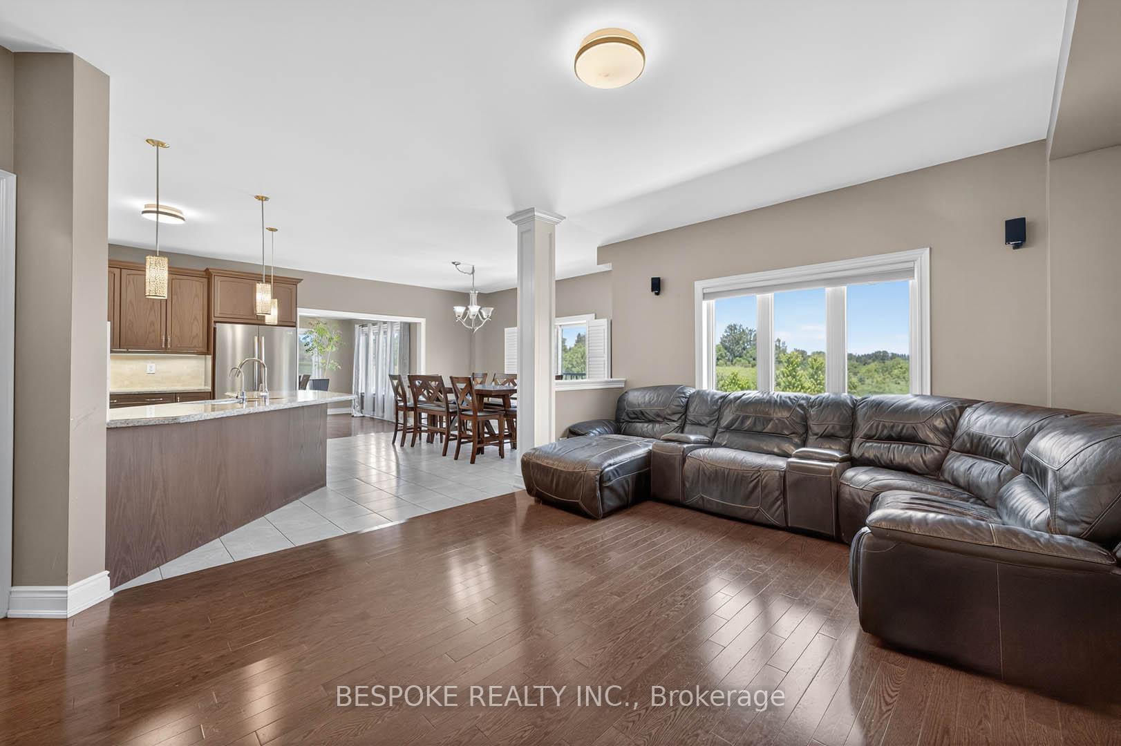 Photo 16 of 33 Ridge Road, Uxbridge — HOMEH