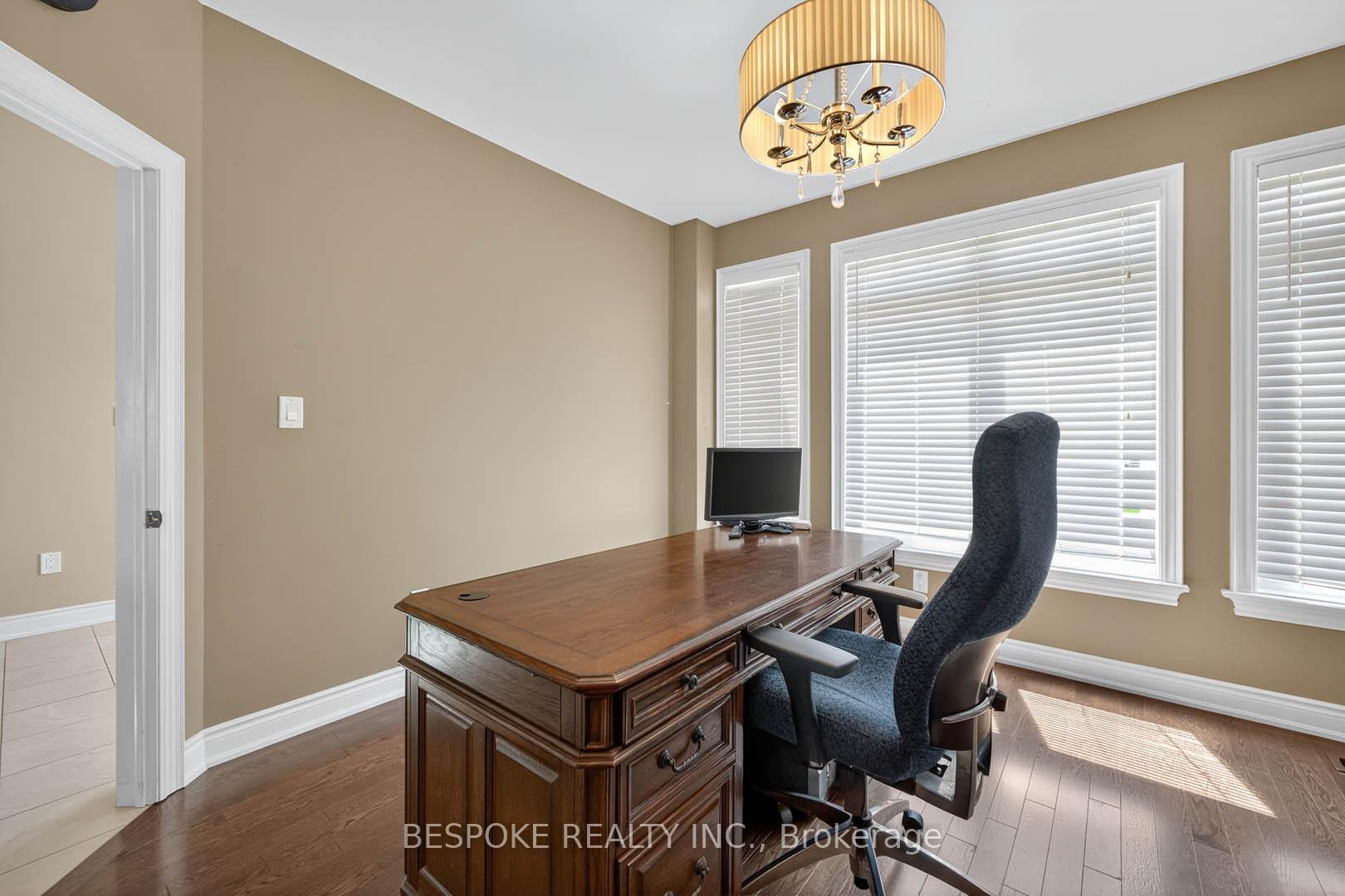 Photo 17 of 33 Ridge Road, Uxbridge — HOMEH