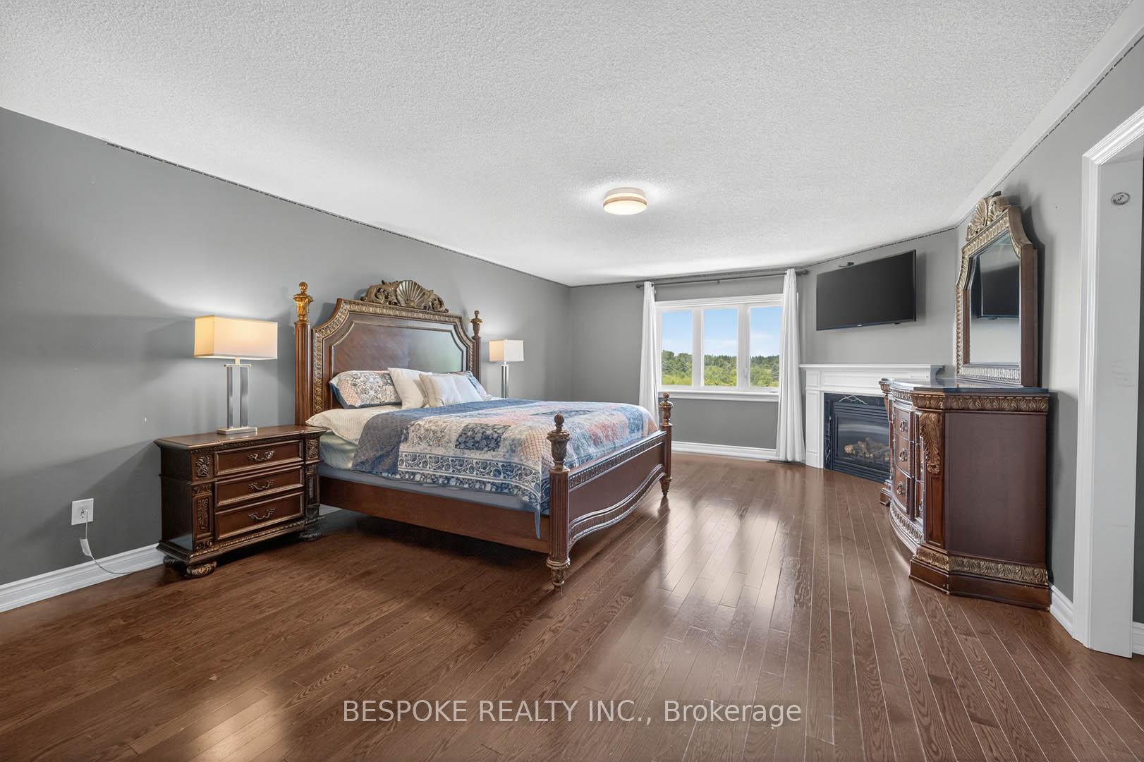 Photo 22 of 33 Ridge Road, Uxbridge — HOMEH