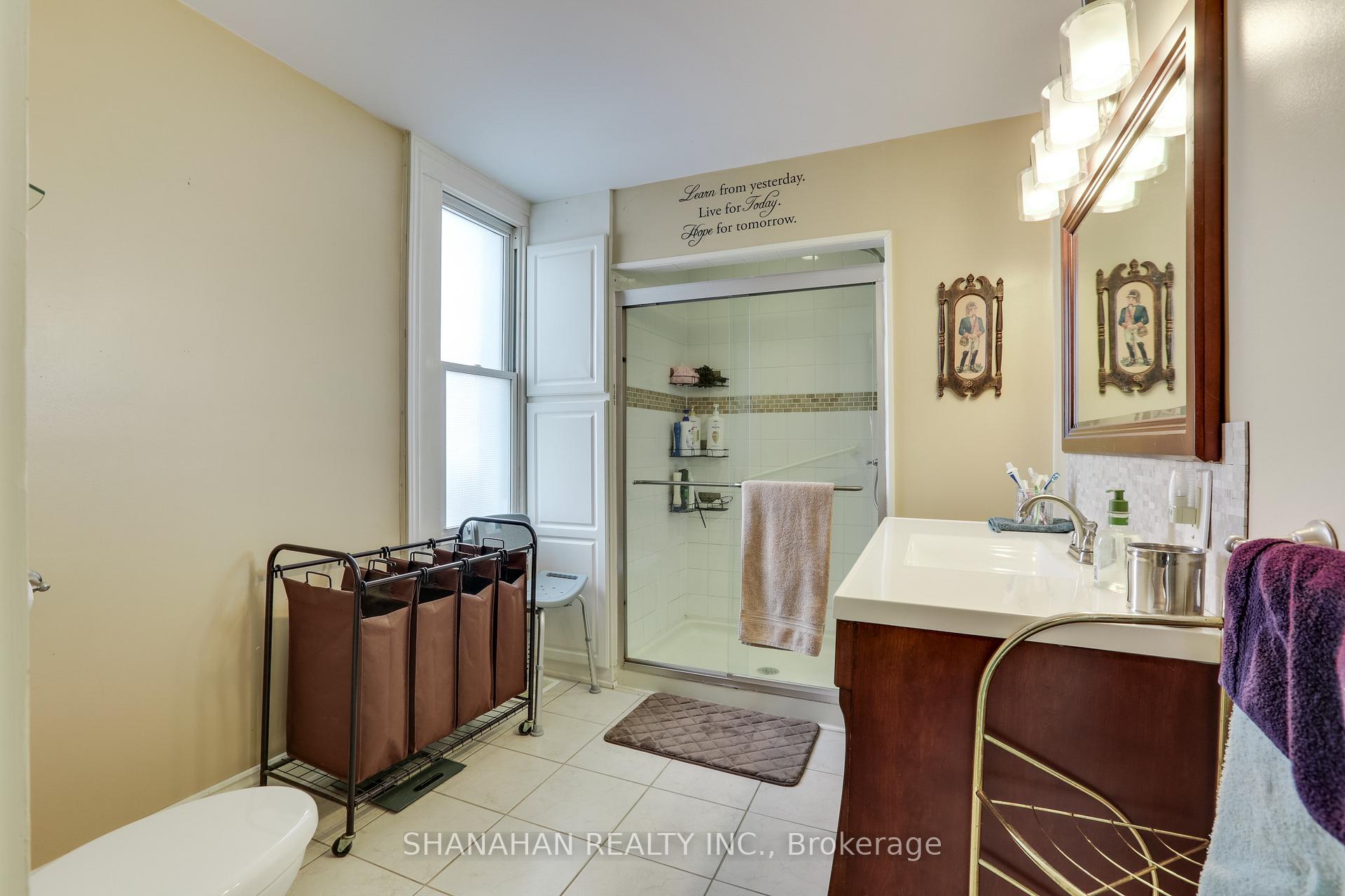 Photo 5 of 5338 Nauvoo Road, Warwick, Watford — HOMEH