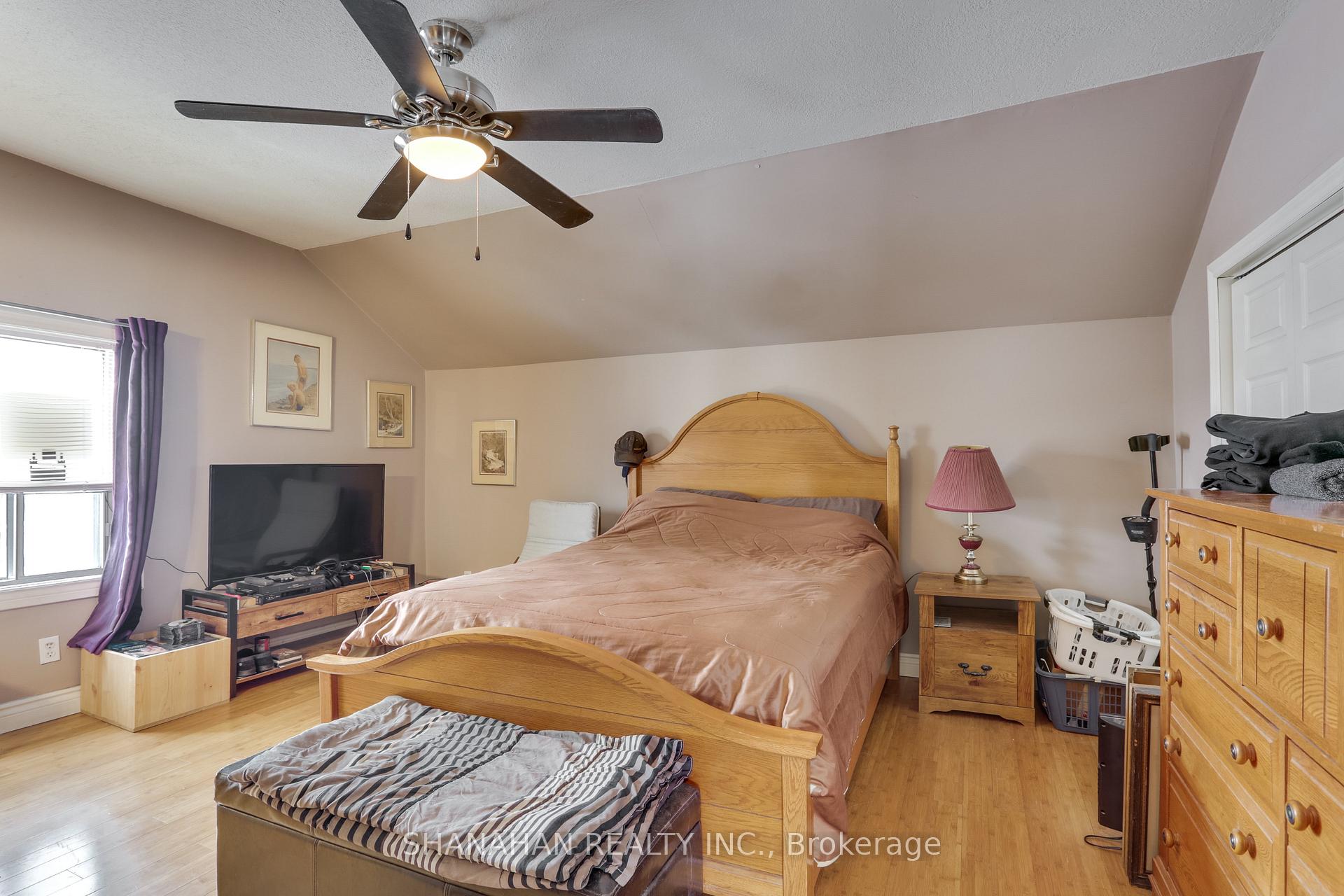 Photo 16 of 5338 Nauvoo Road, Warwick, Watford — HOMEH