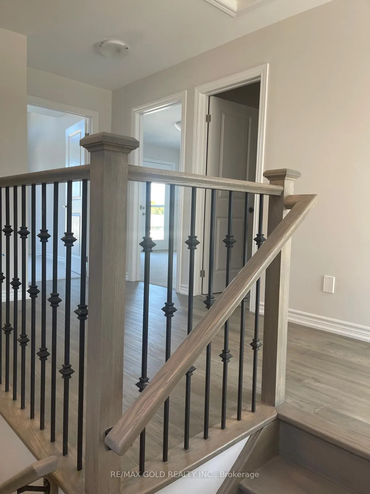 Photo 2 of 29 Laugher Avenue, Welland, Lincoln/Crowland — HOMEH