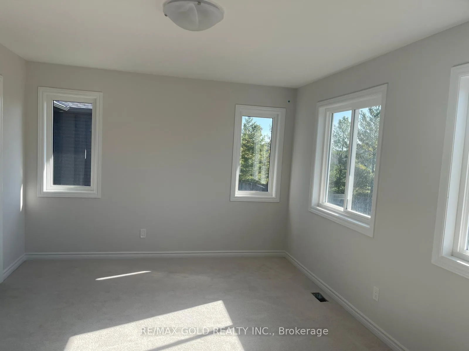 Photo 7 of 29 Laugher Avenue, Welland, Lincoln/Crowland — HOMEH