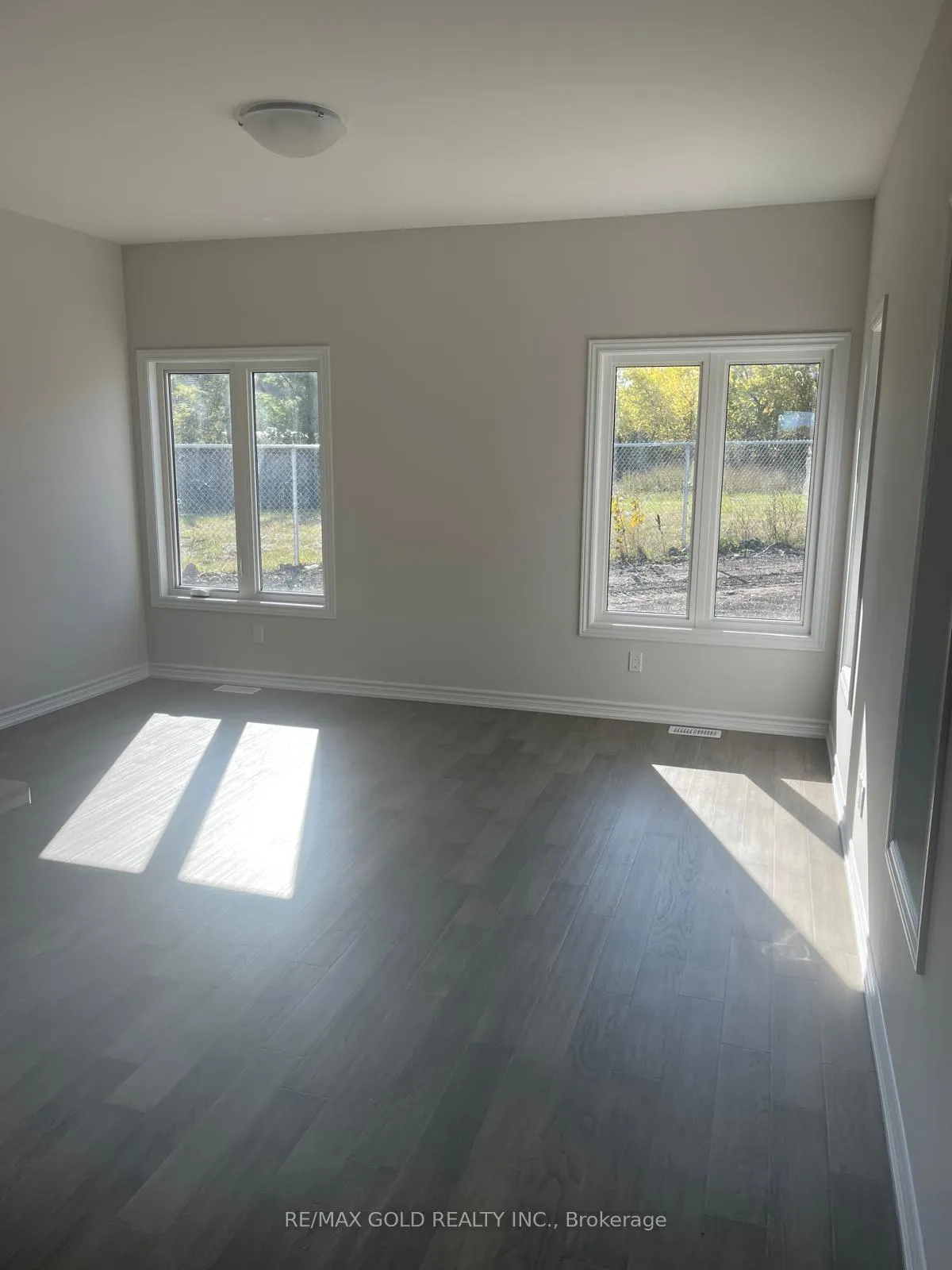 Photo 11 of 29 Laugher Avenue, Welland, Lincoln/Crowland — HOMEH