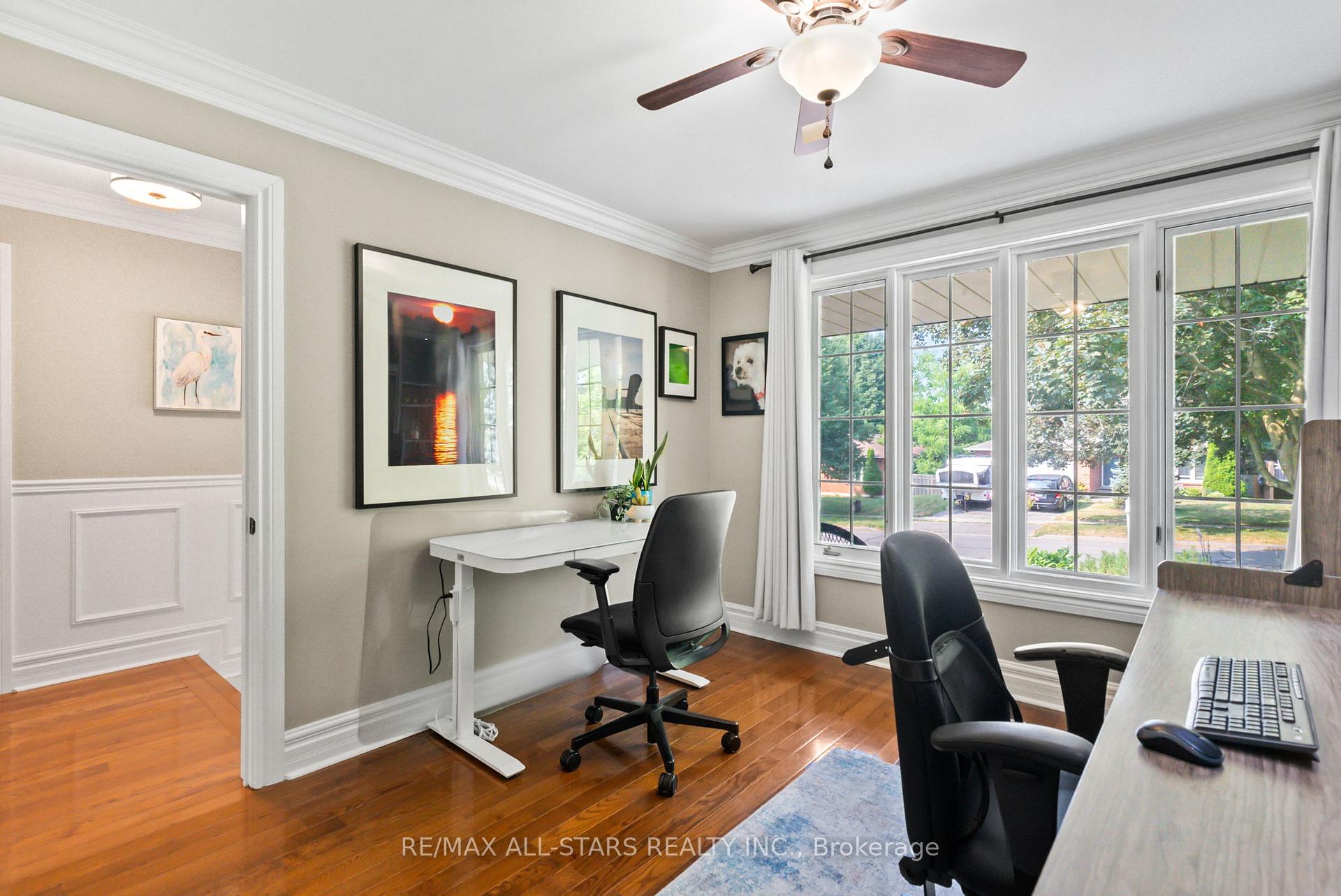Photo 5 of 26 Munro Crescent, Uxbridge — HOMEH