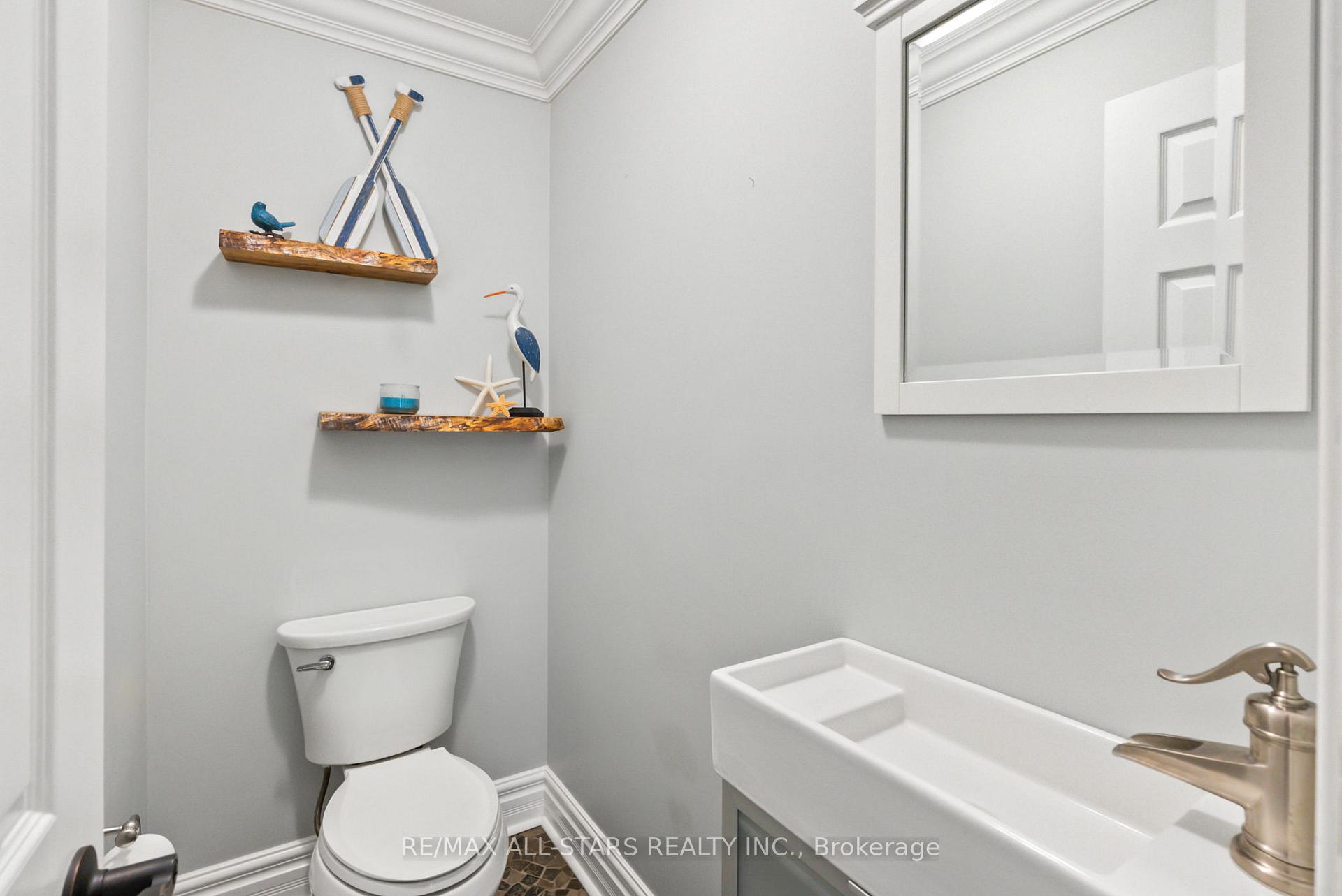 Photo 22 of 26 Munro Crescent, Uxbridge — HOMEH